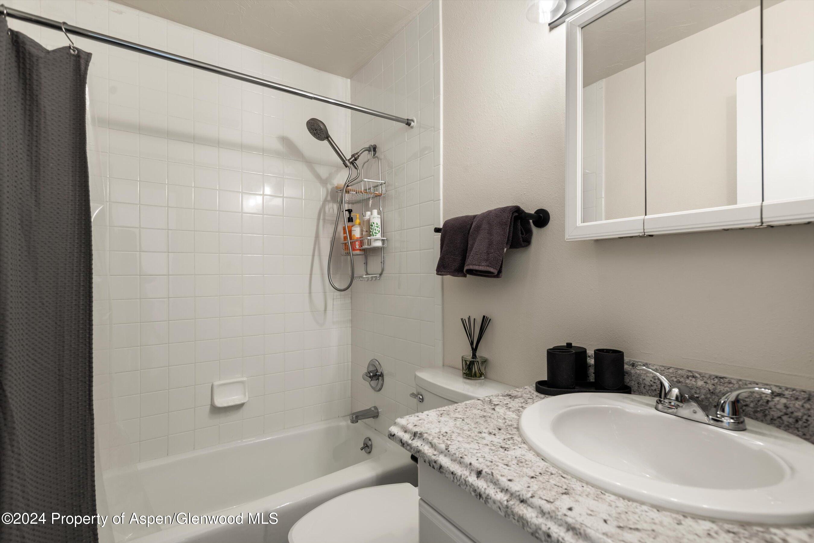 725 E Main Street, #103