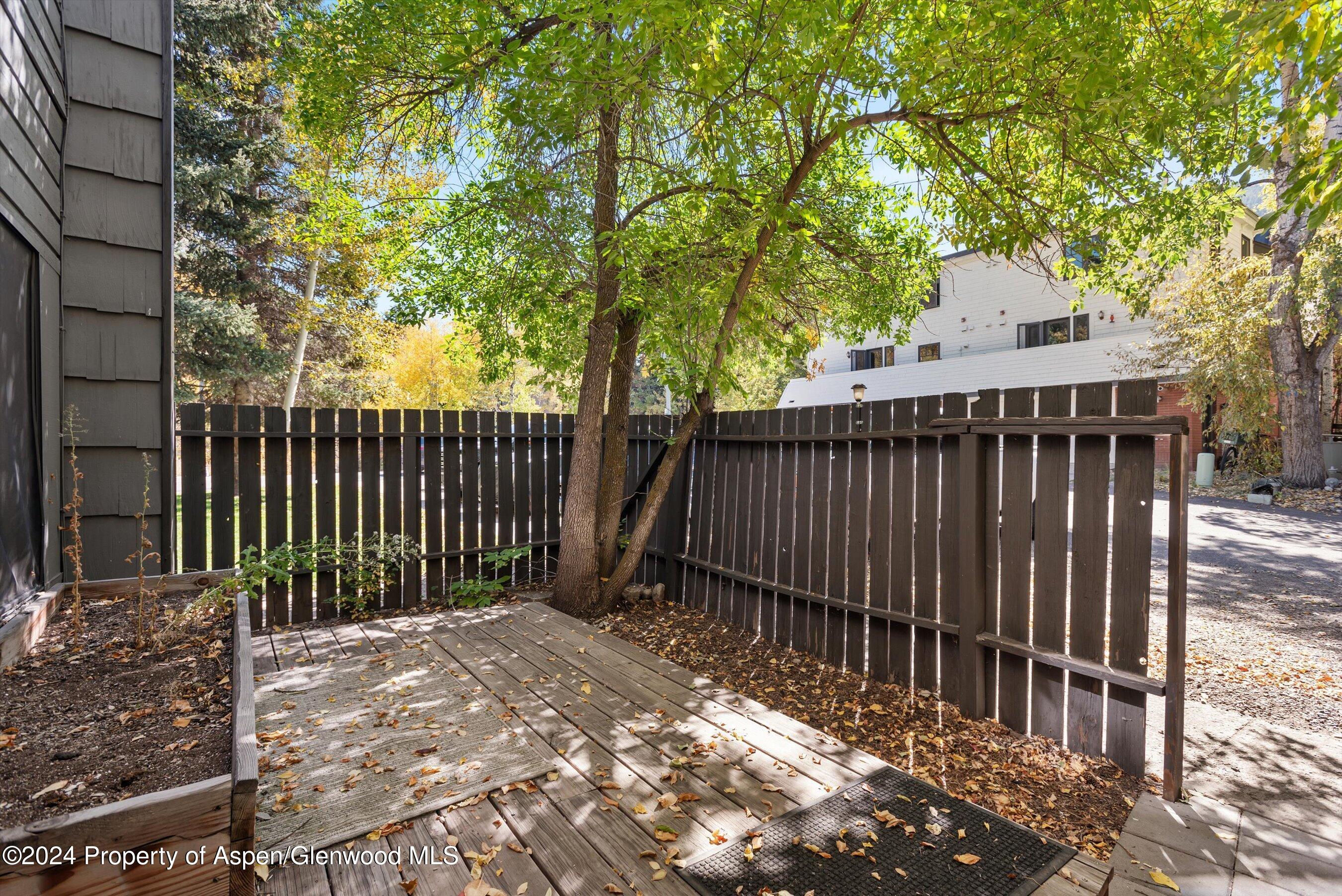 725 E Main Street, #101