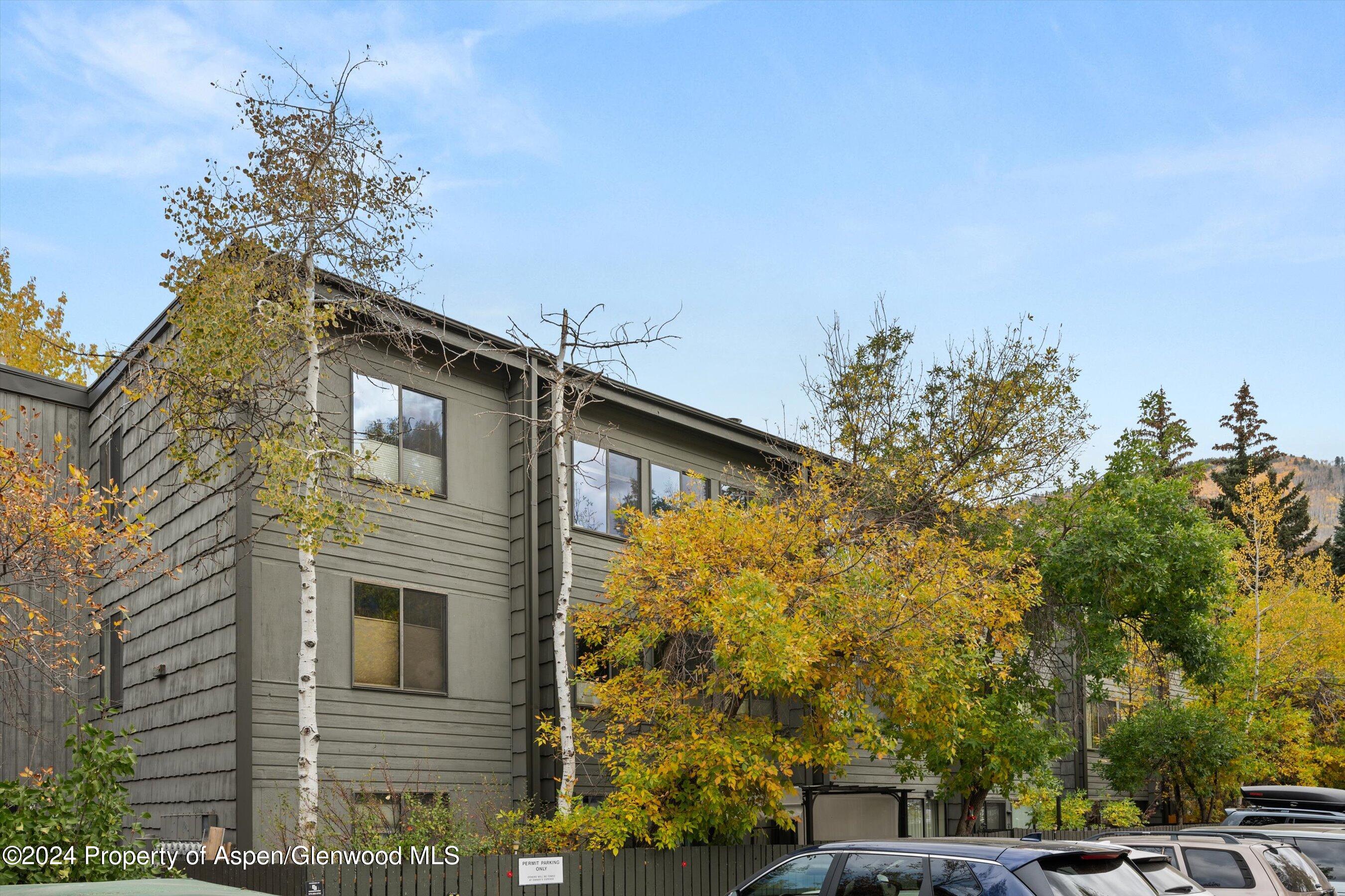 725 E Main Street, #209