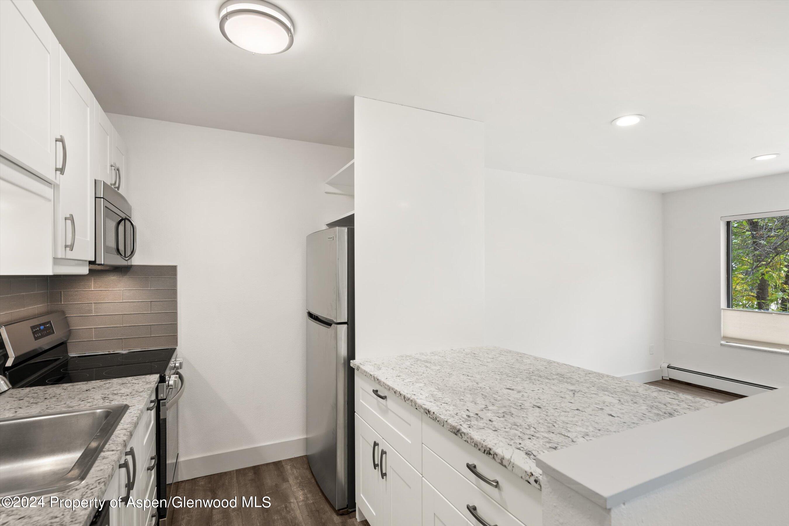 725 E Main Street, #209