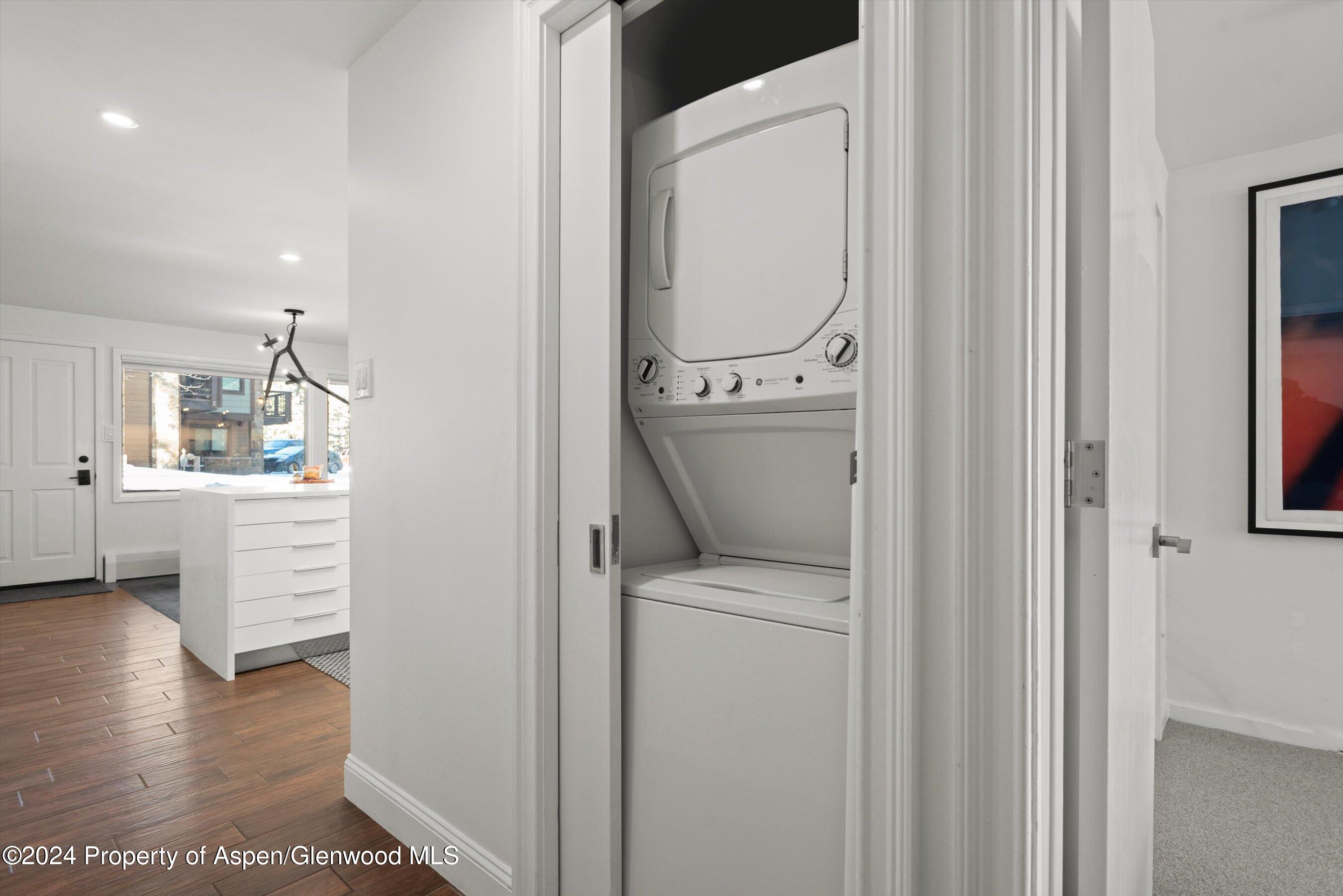 731 S Mill Street, 1A