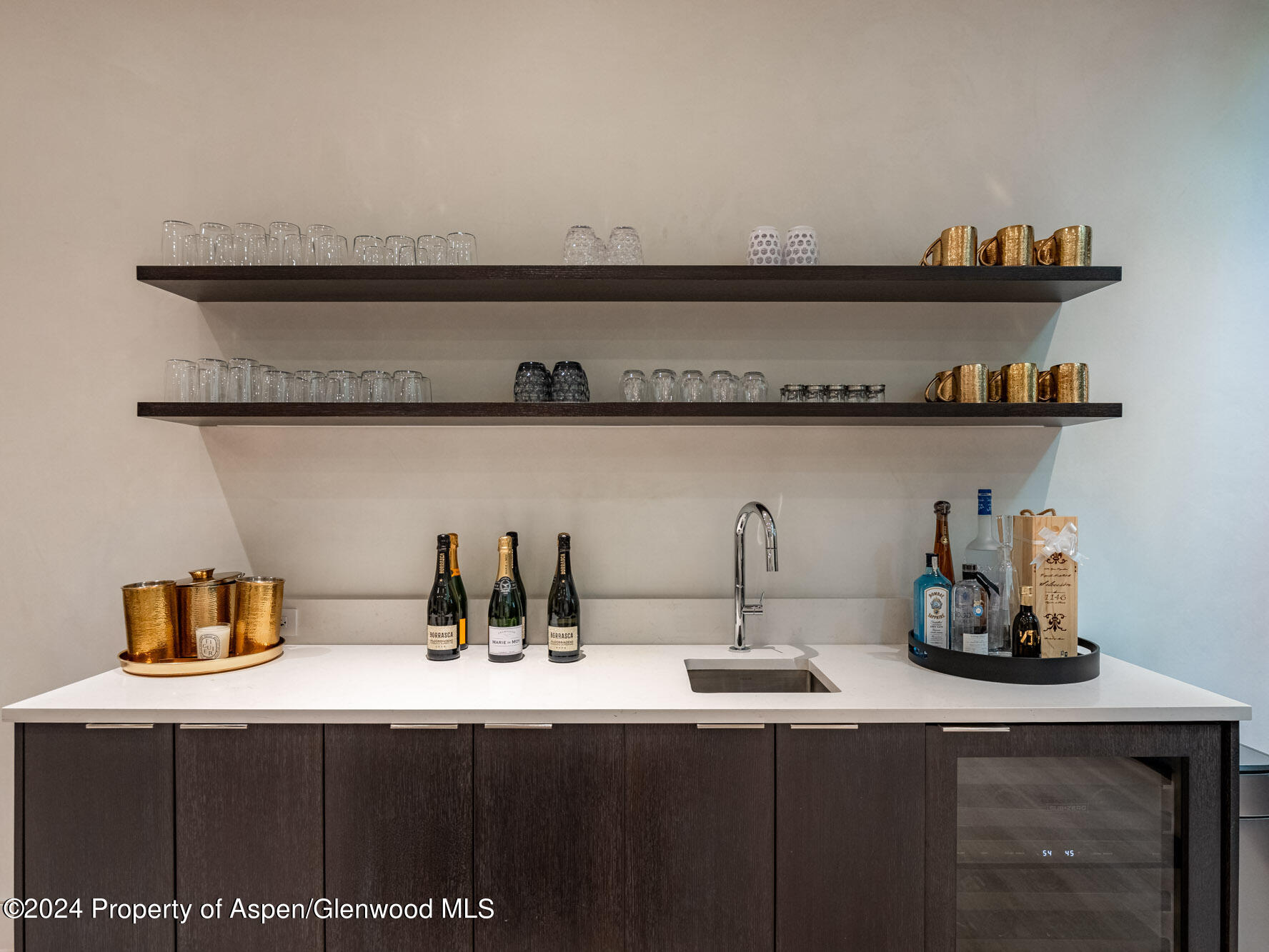 1154 E Cooper Avenue