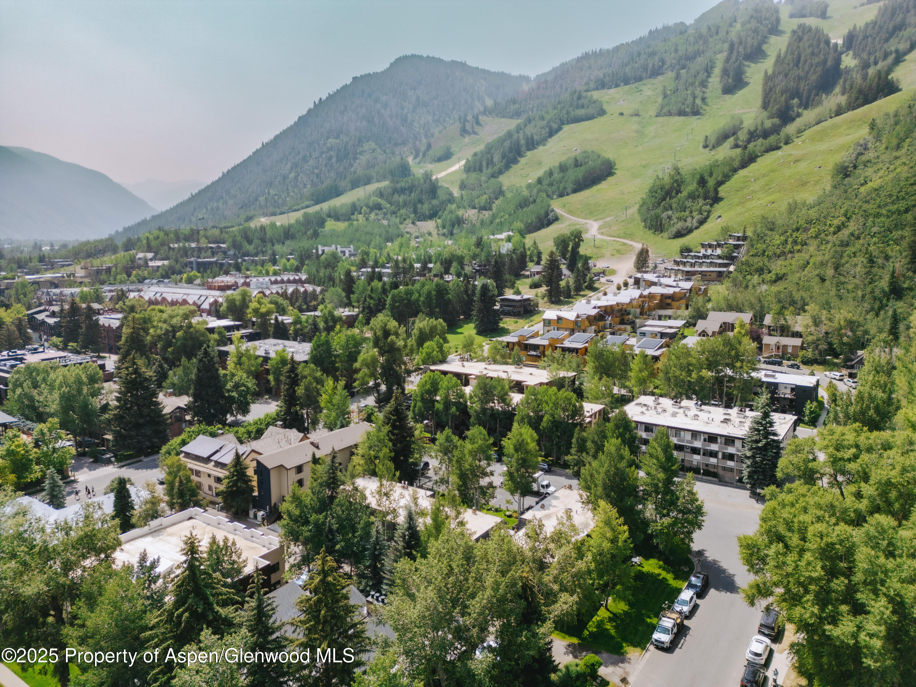 124 E Durant Avenue, 6