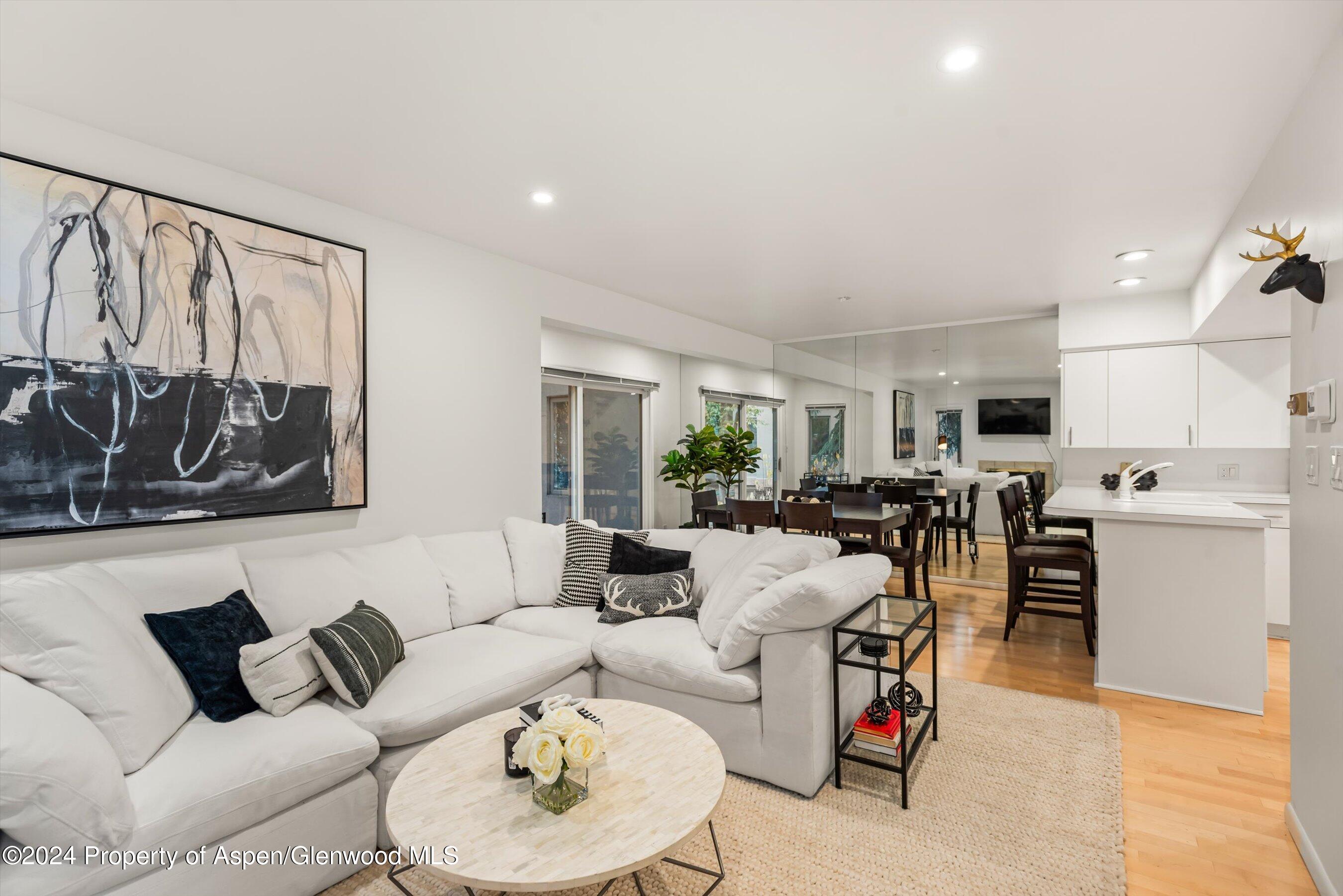 814 W Bleeker Street, D1