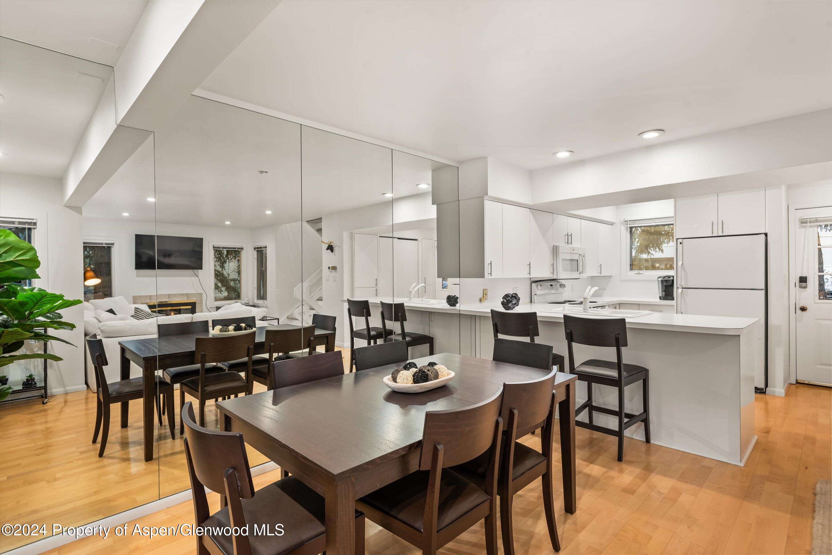 814 W Bleeker Street, D1