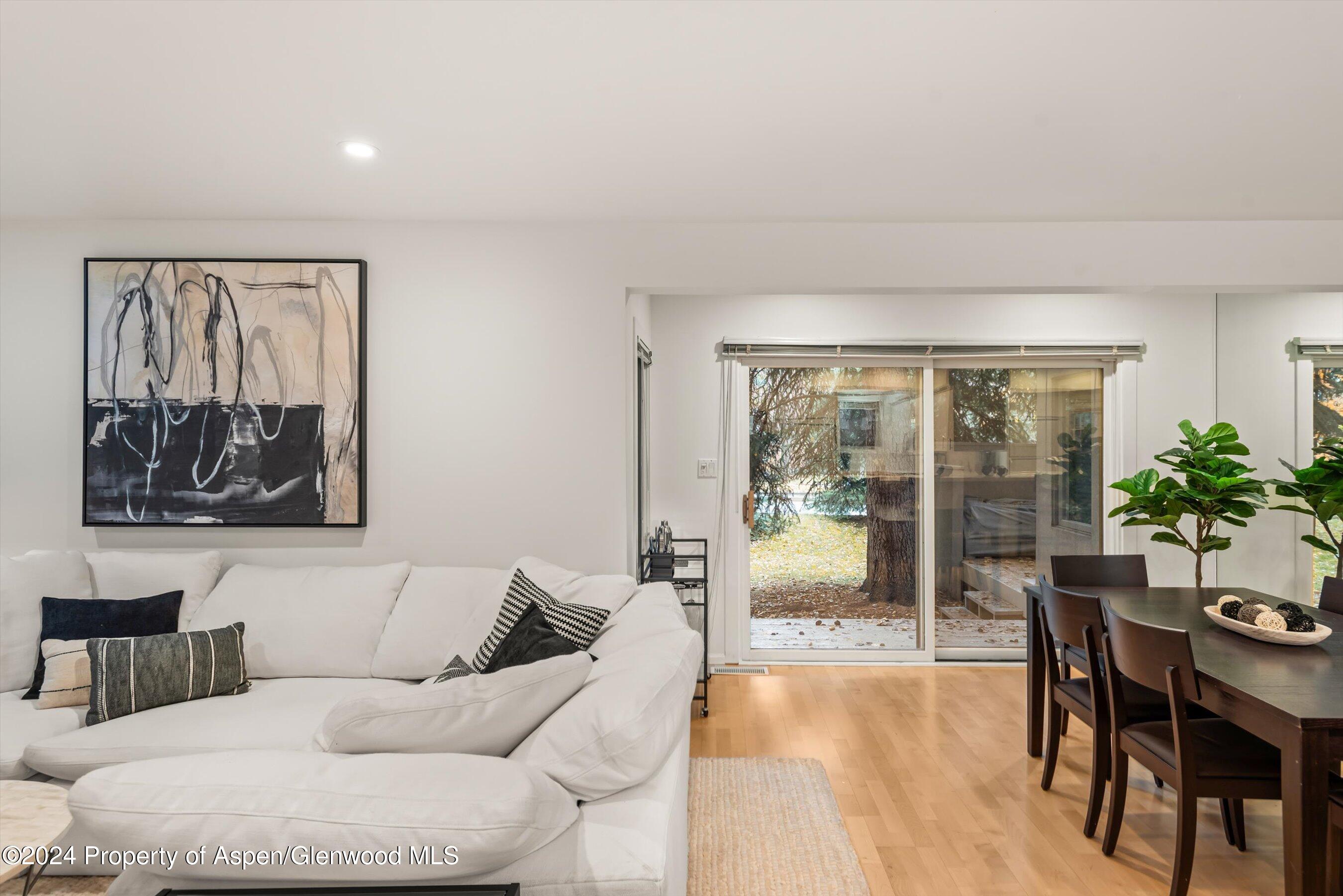 814 W Bleeker Street, D1