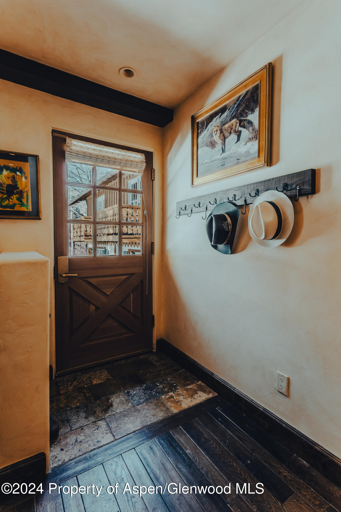 710 S Mill Street, 6 & 7