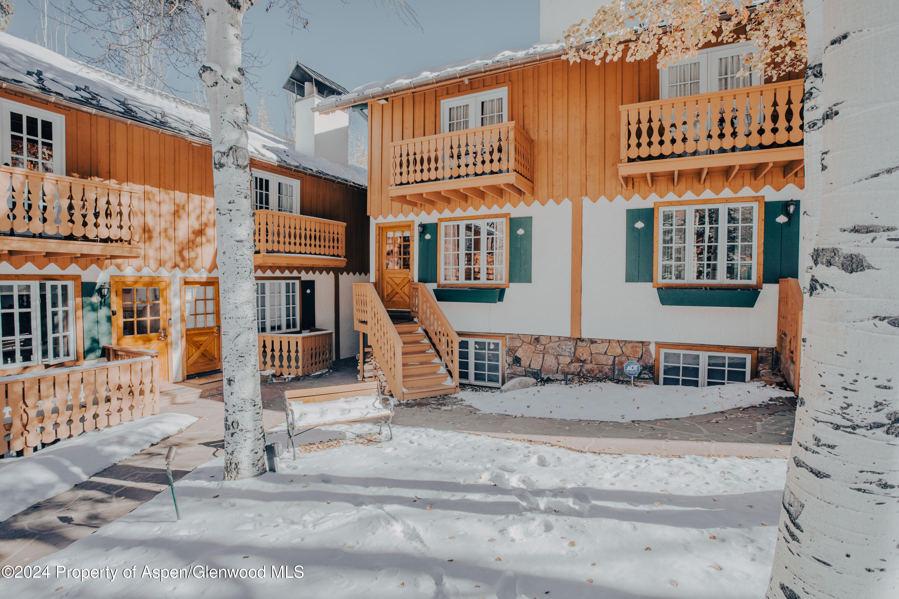 710 S Mill Street, 6 & 7