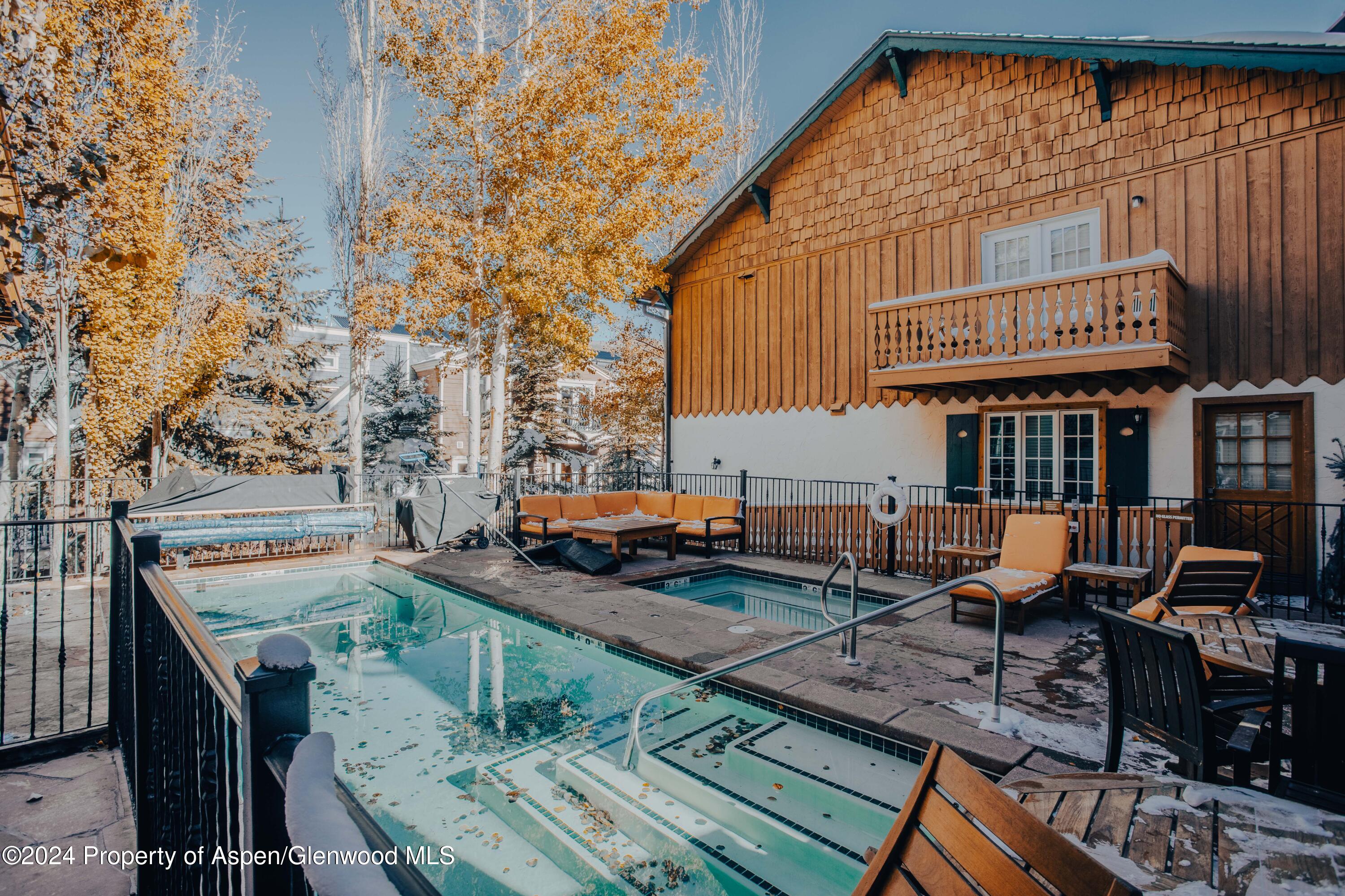 710 S Mill Street, 6 & 7