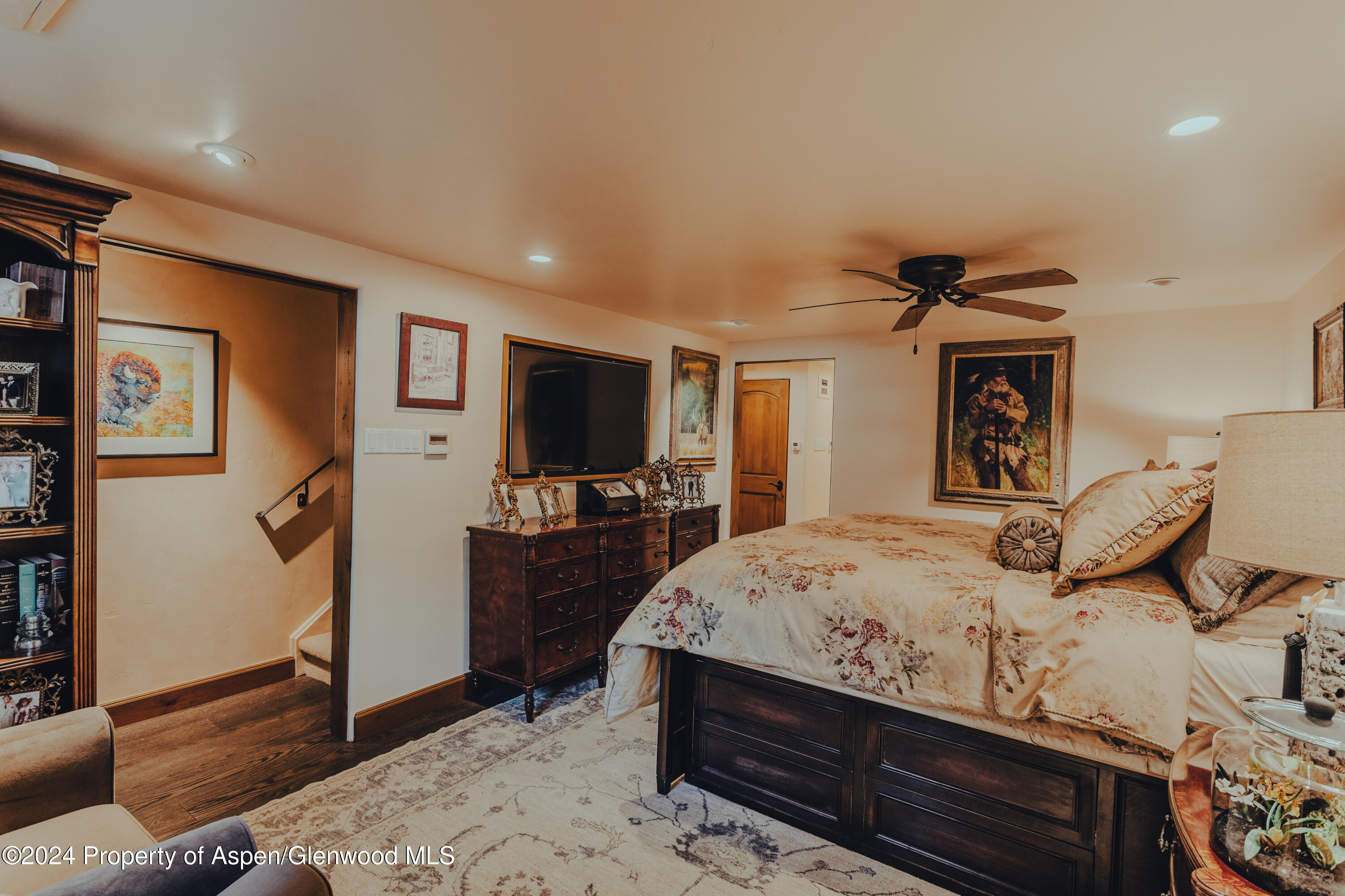 710 S Mill Street, 6 & 7