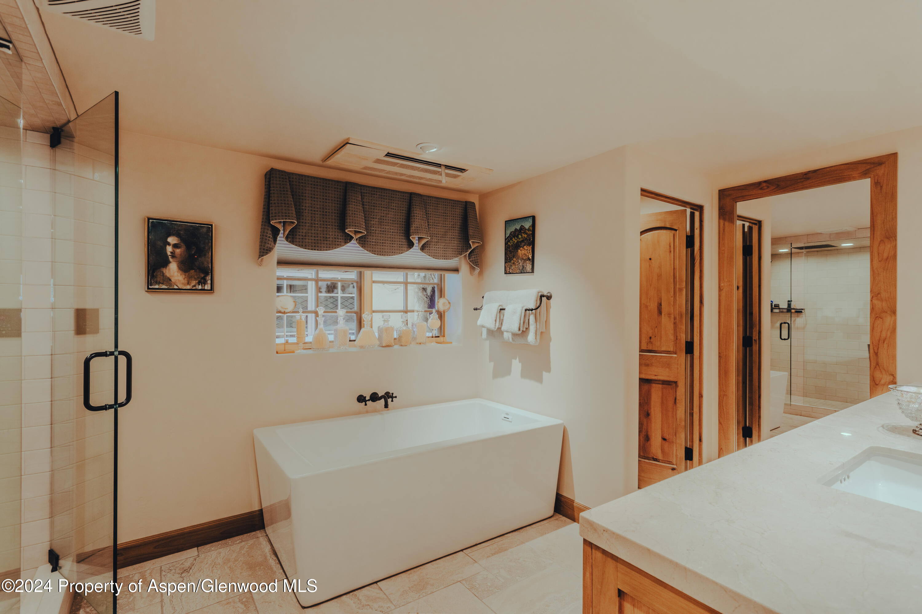 710 S Mill Street, 6 & 7