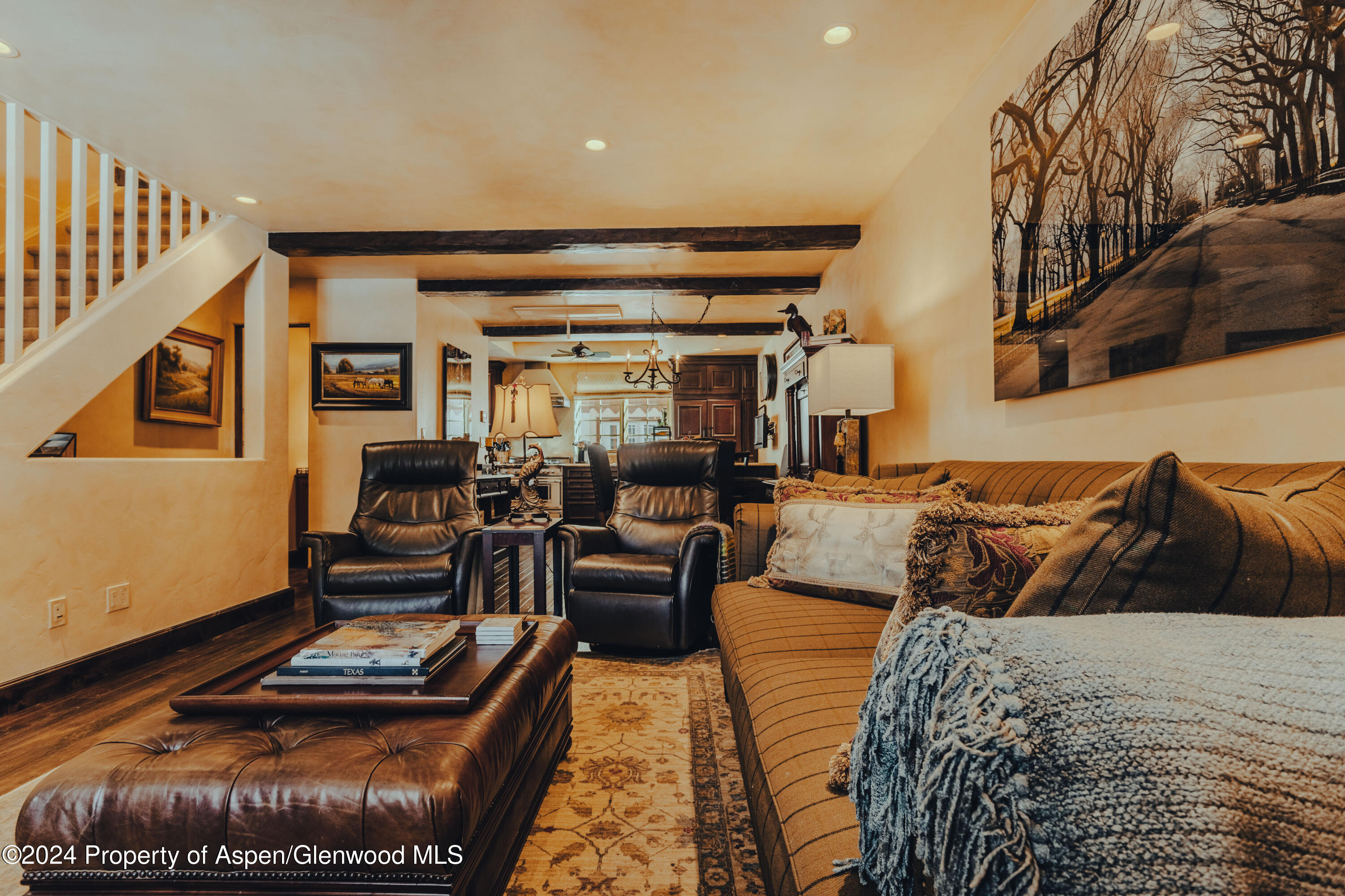 710 S Mill Street, 6 & 7