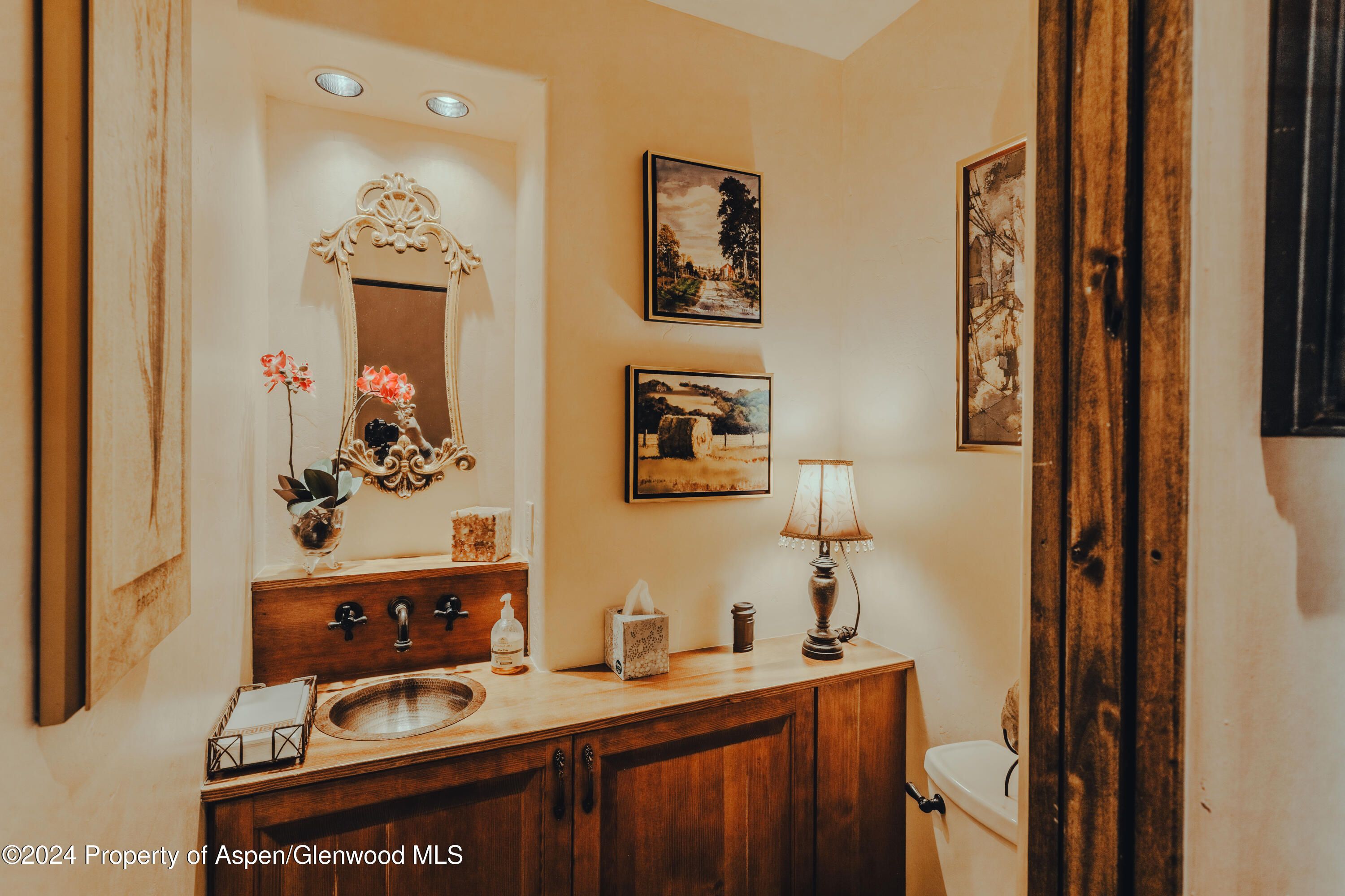 710 S Mill Street, 6 & 7