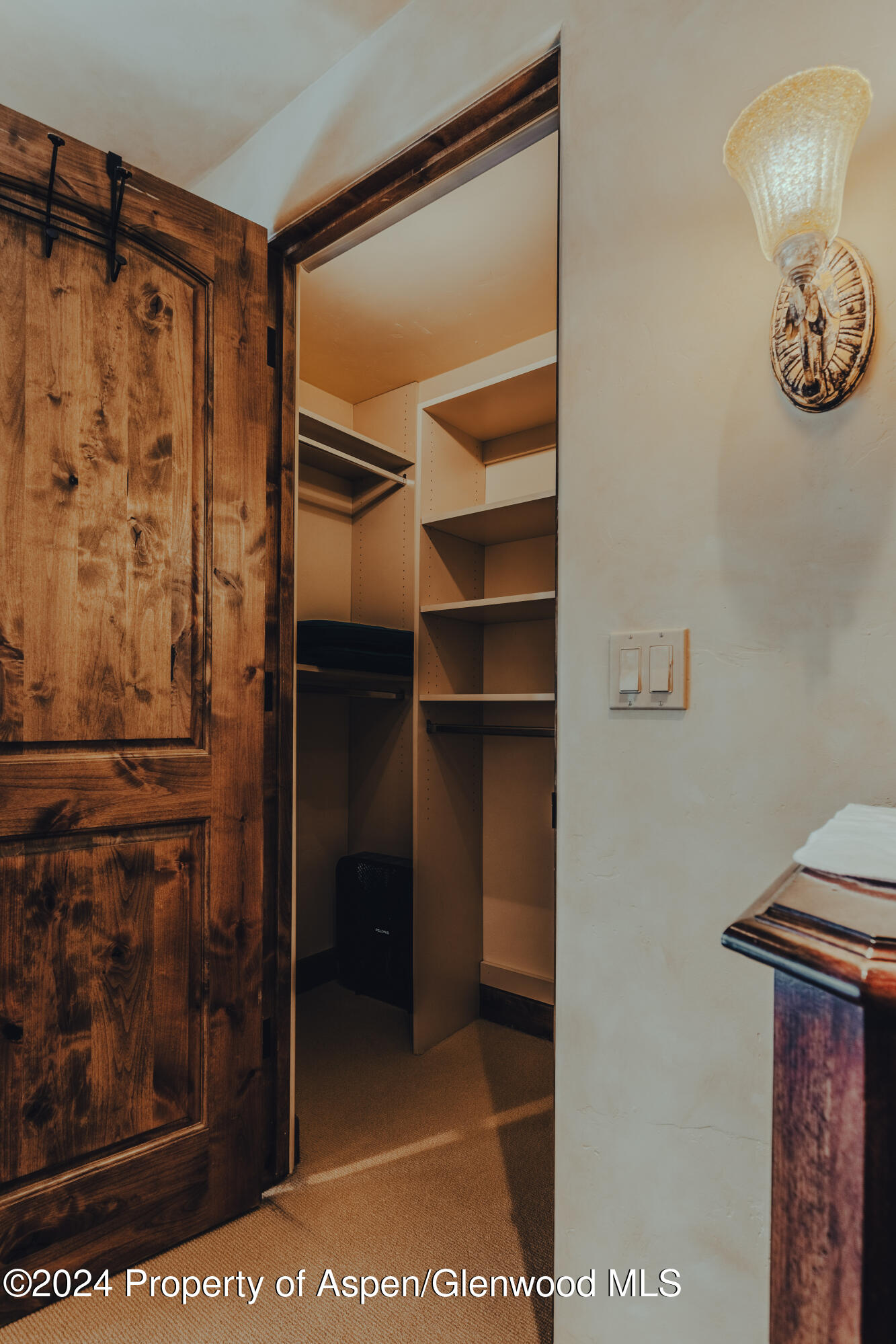 710 S Mill Street, 6 & 7