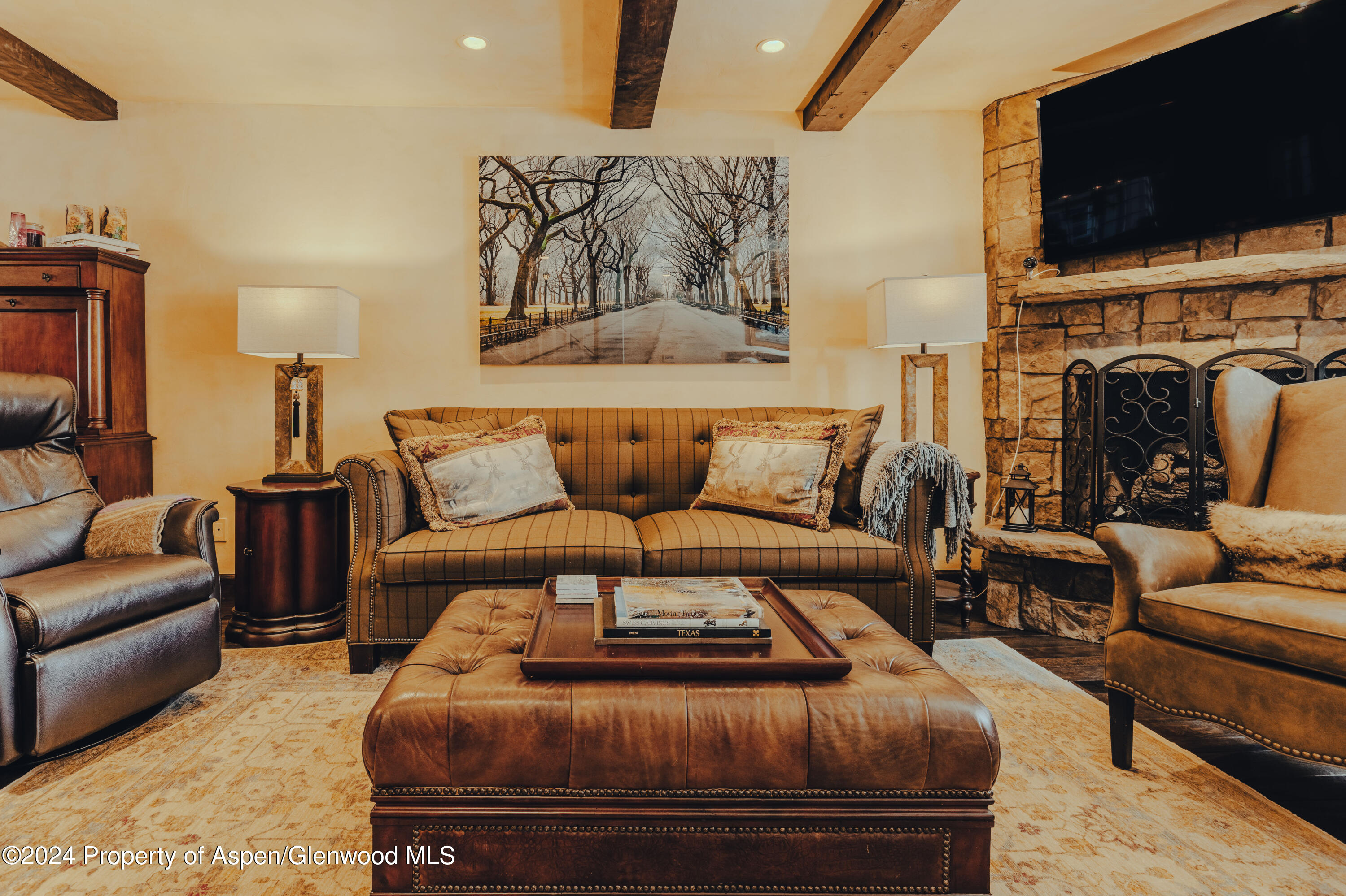 710 S Mill Street, 6 & 7