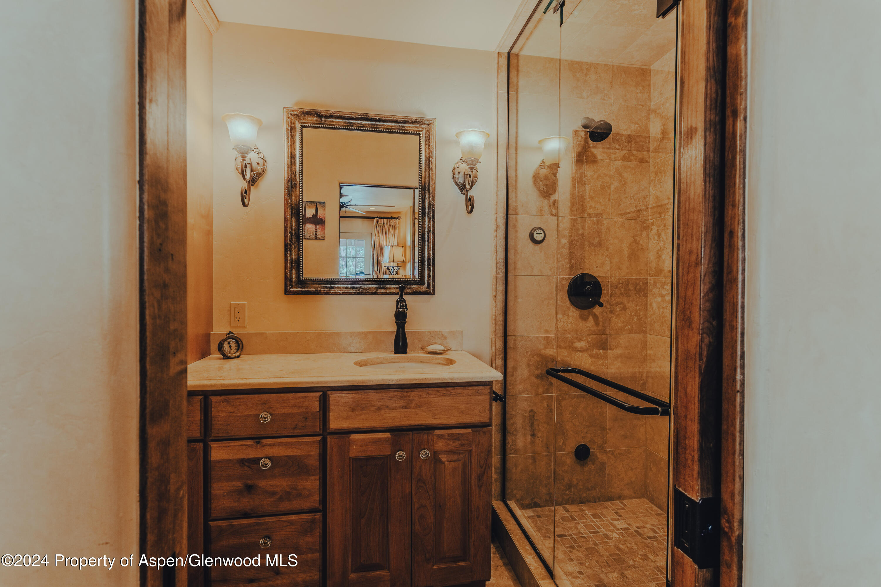 710 S Mill Street, 6 & 7