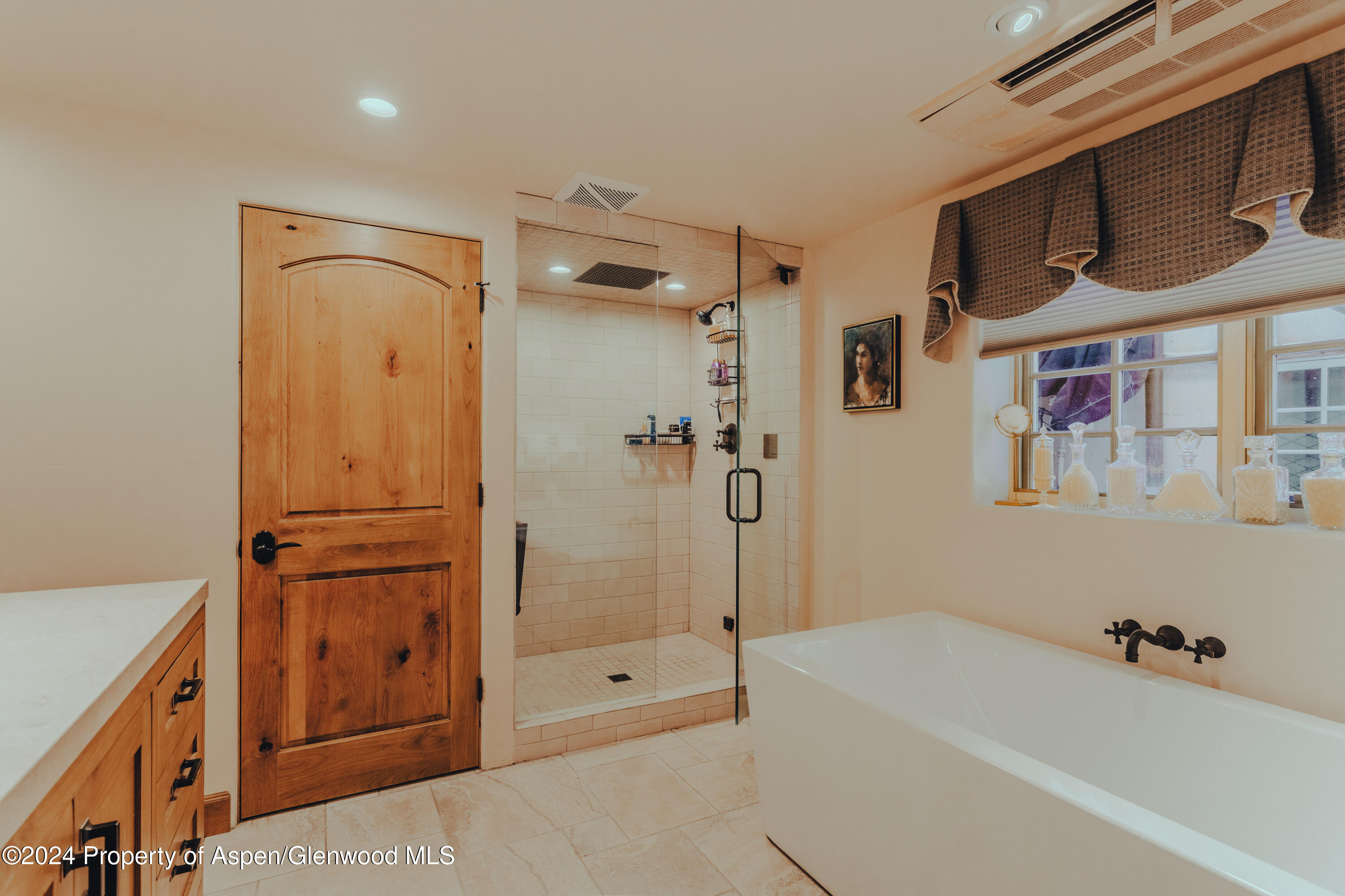 710 S Mill Street, 6 & 7