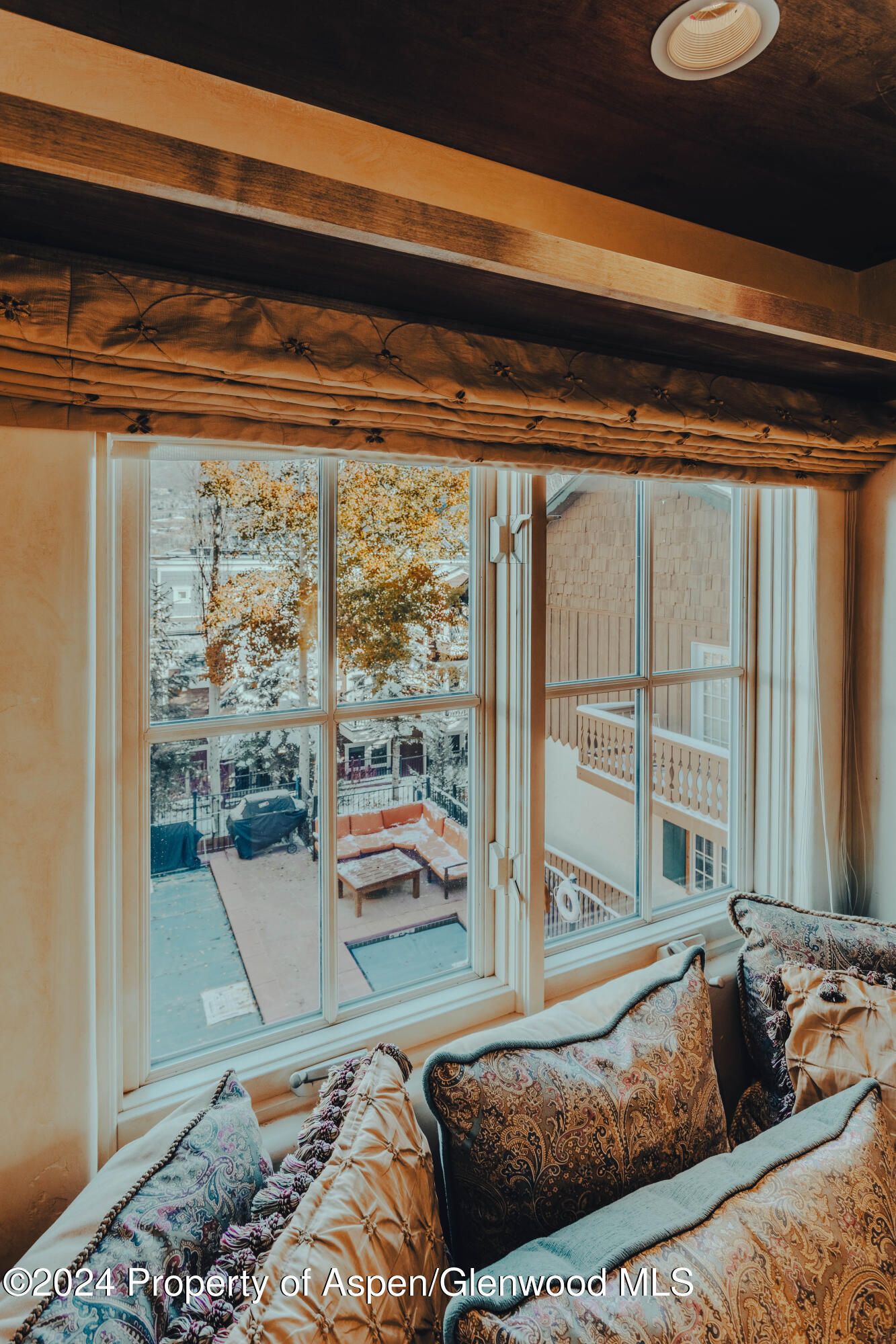 710 S Mill Street, 6 & 7