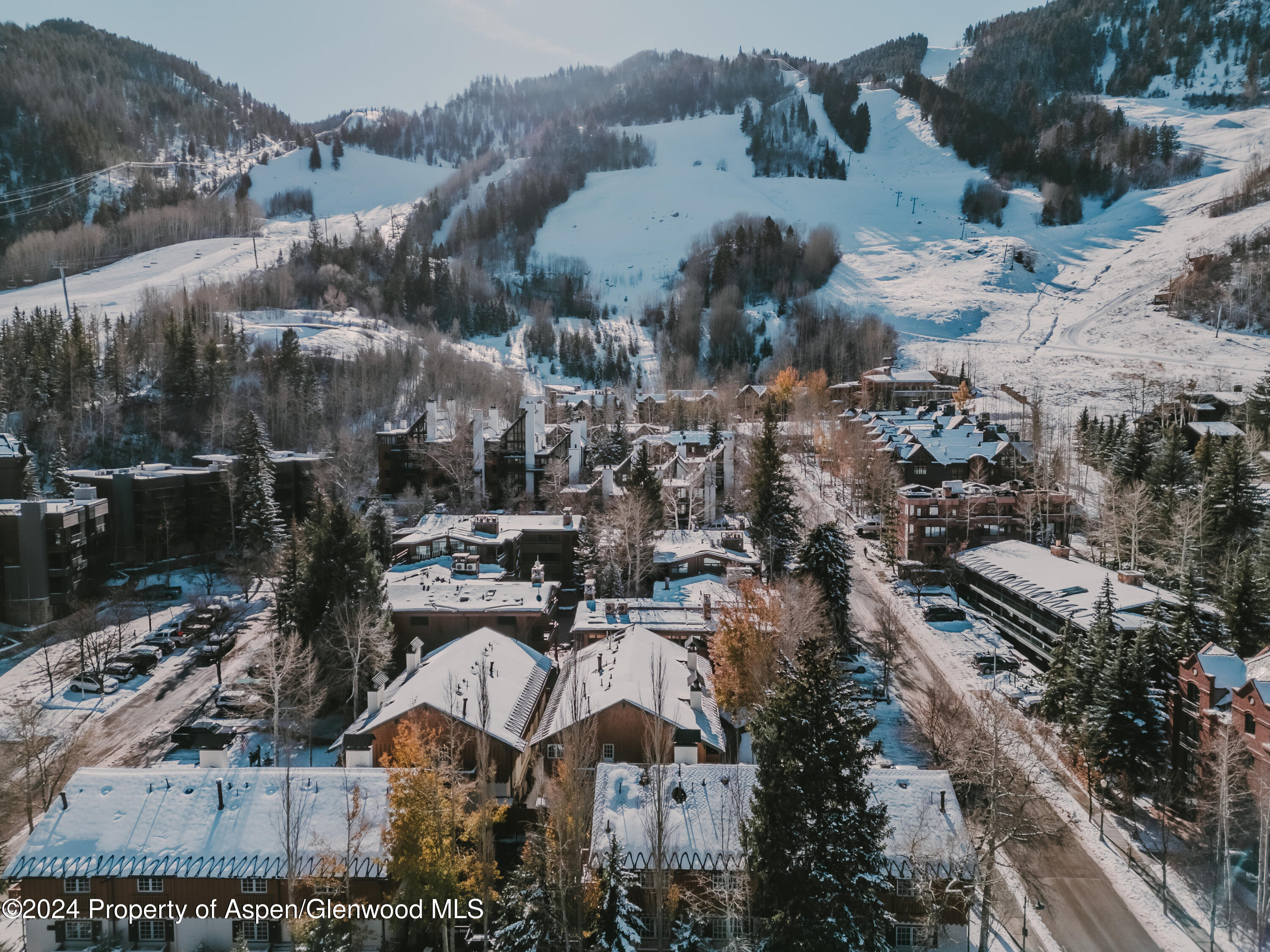 710 S Mill Street, 6 & 7