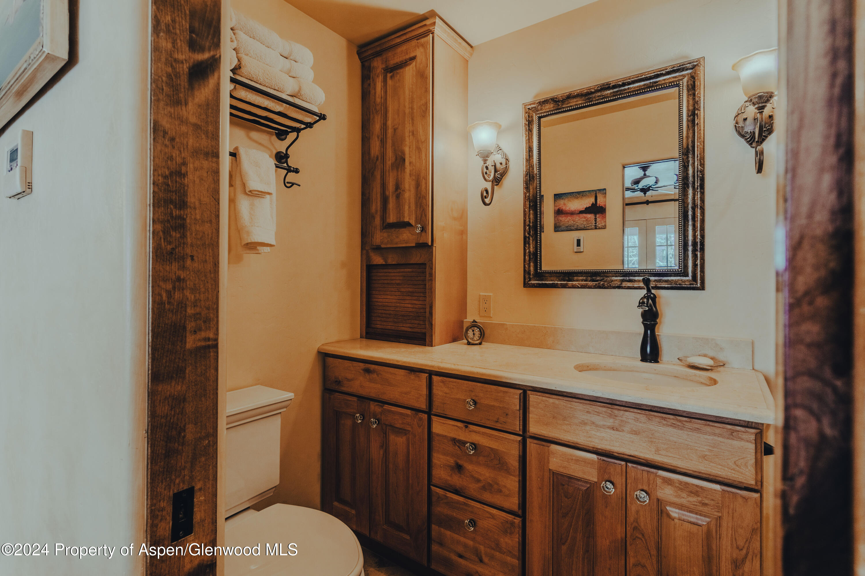 710 S Mill Street, 6 & 7