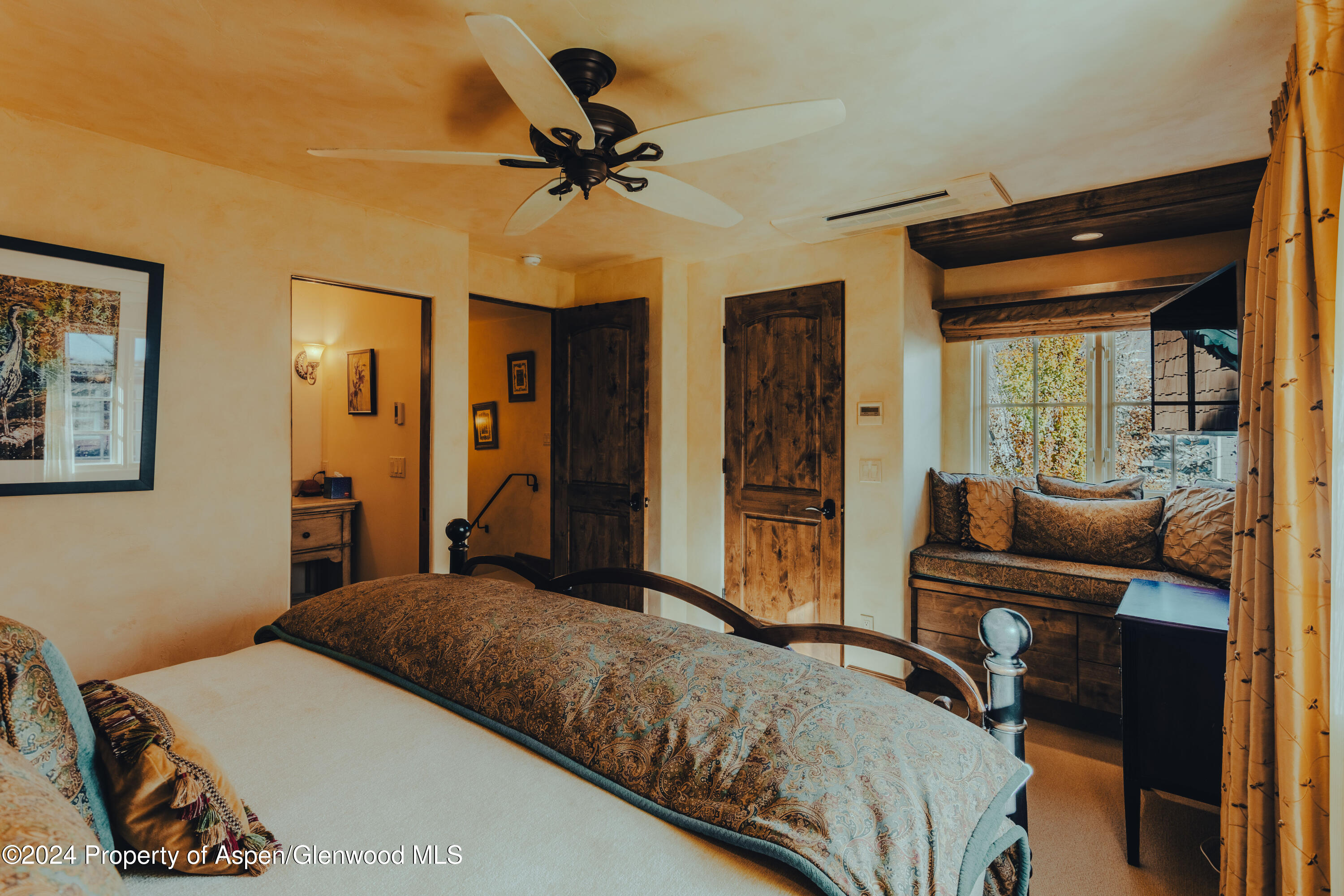 710 S Mill Street, 6 & 7