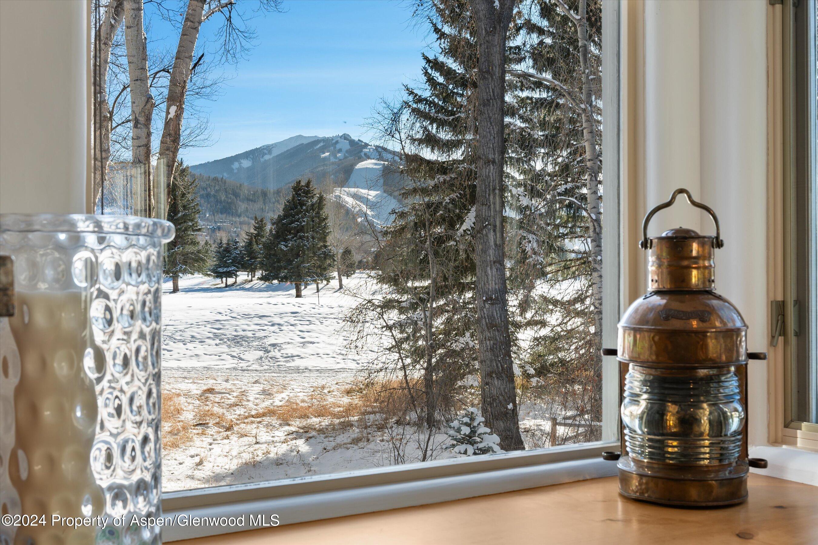 825 Cemetery Lane, 2