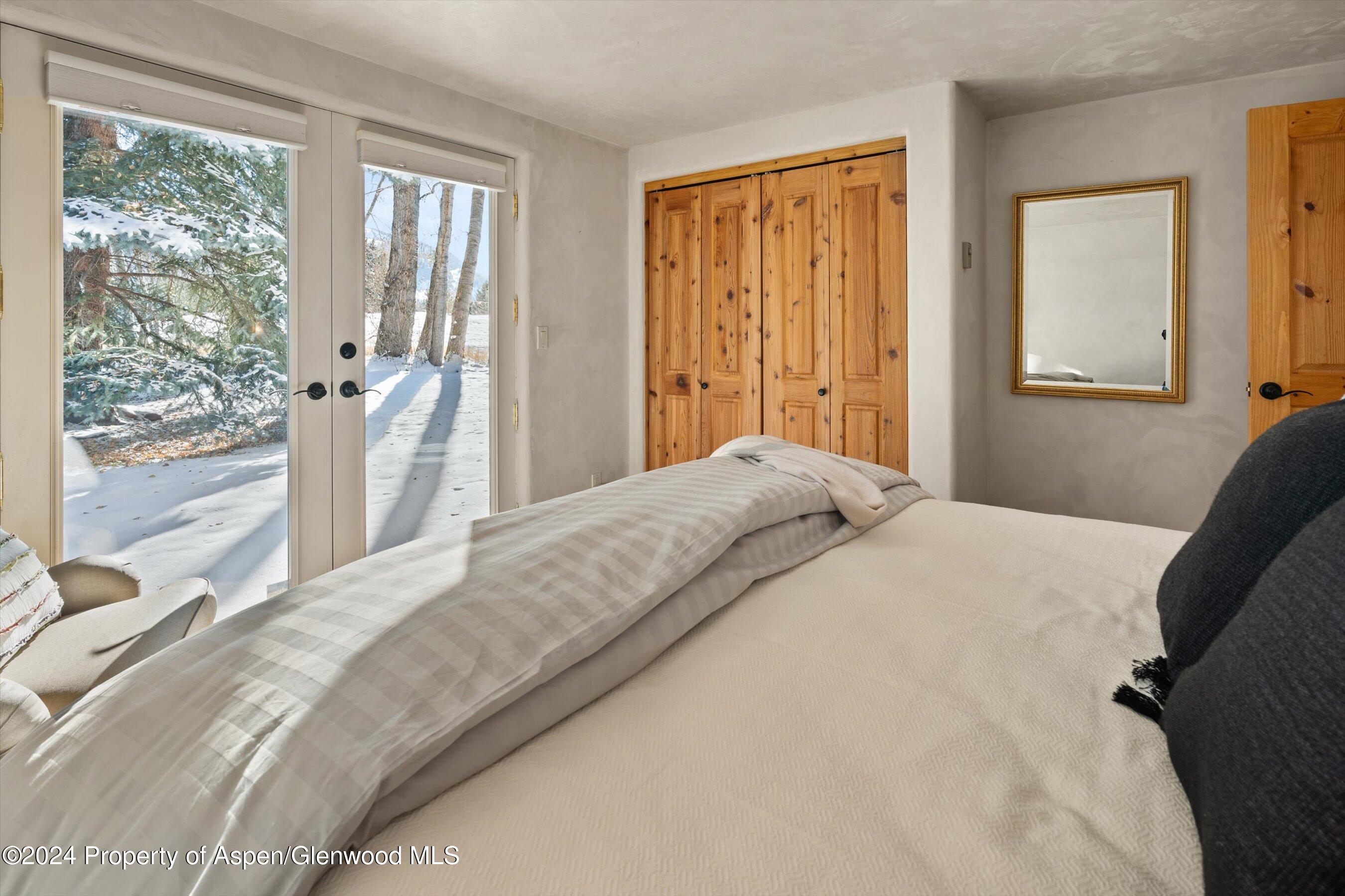 825 Cemetery Lane, 2