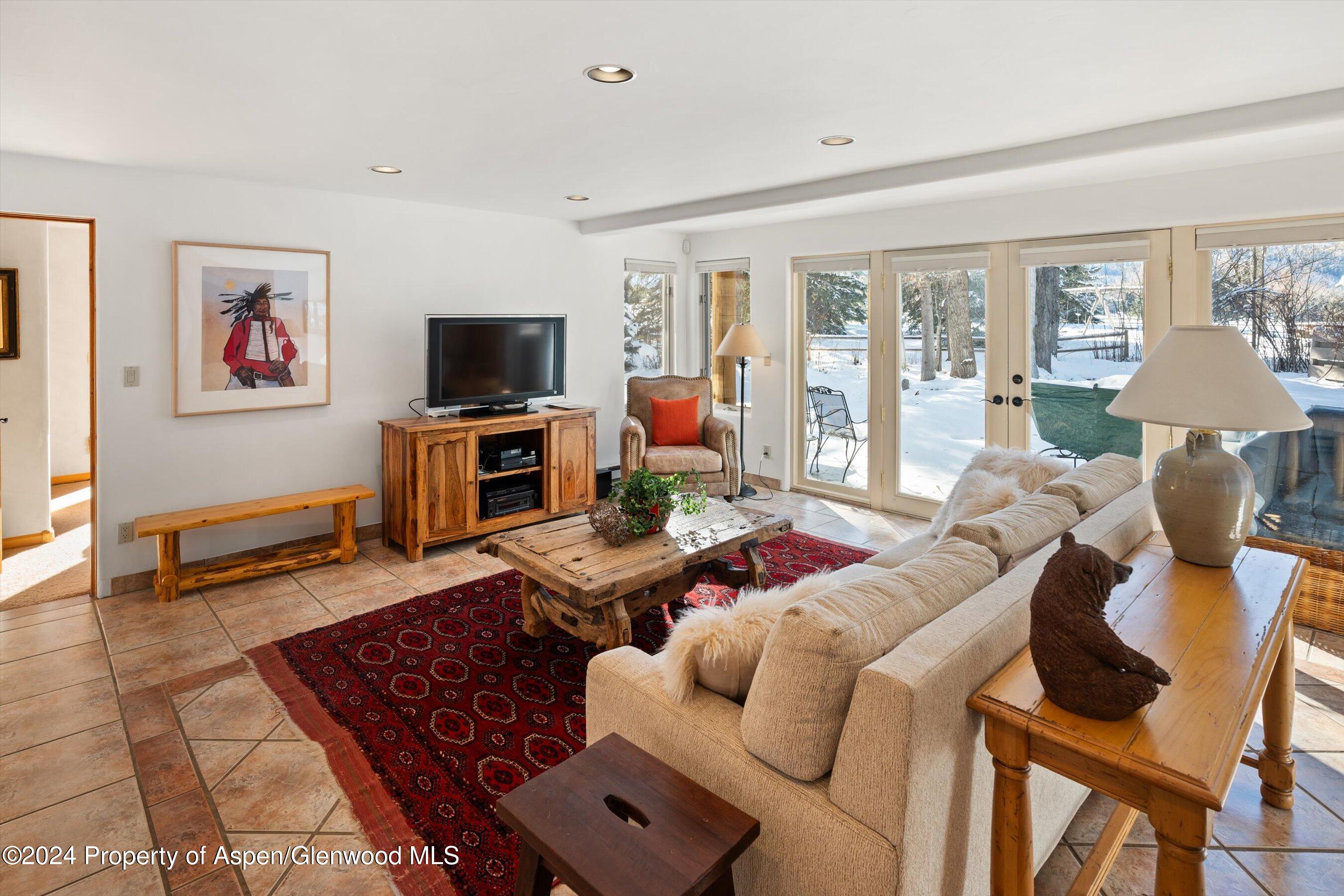 825 Cemetery Lane, 2