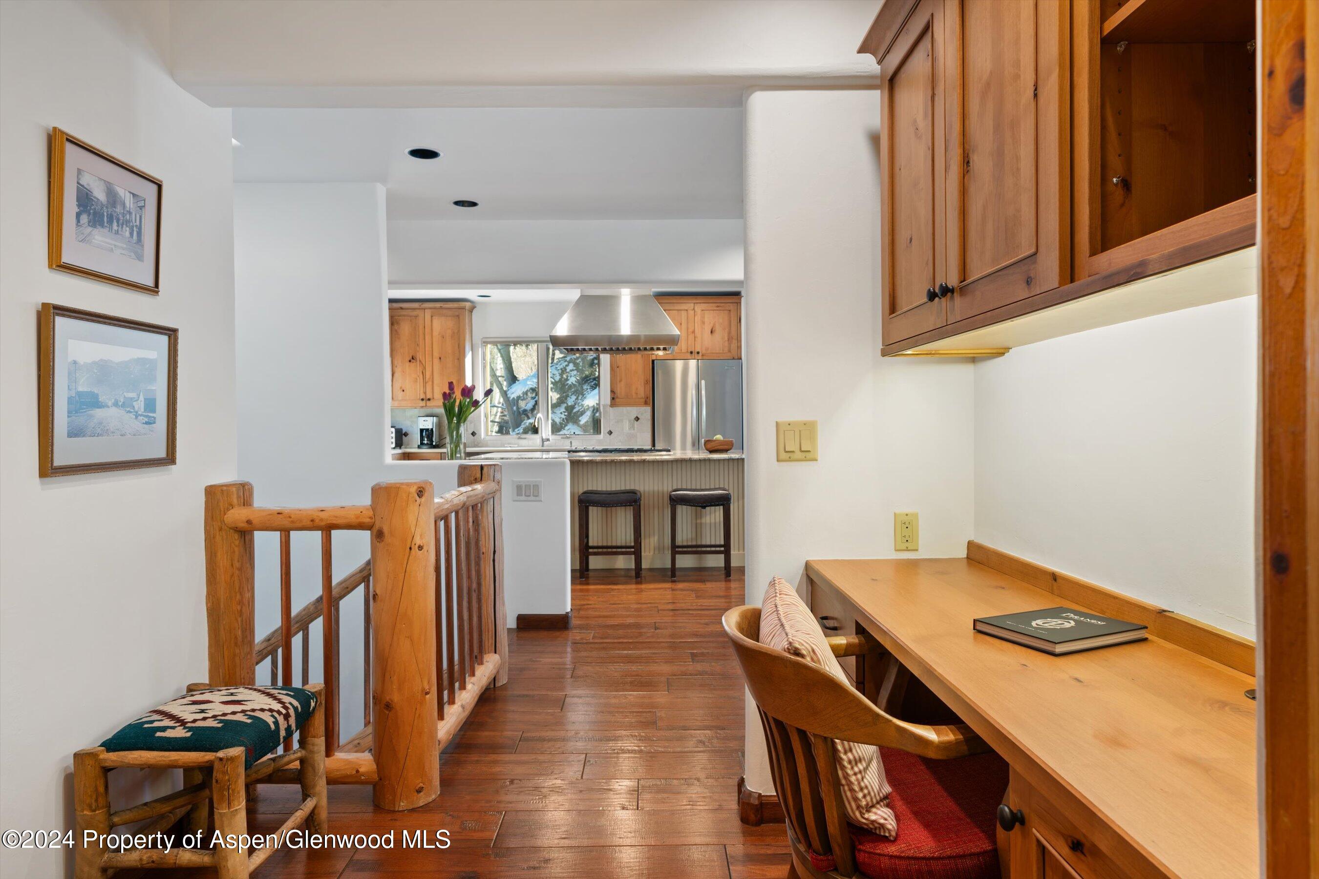 825 Cemetery Lane, 2