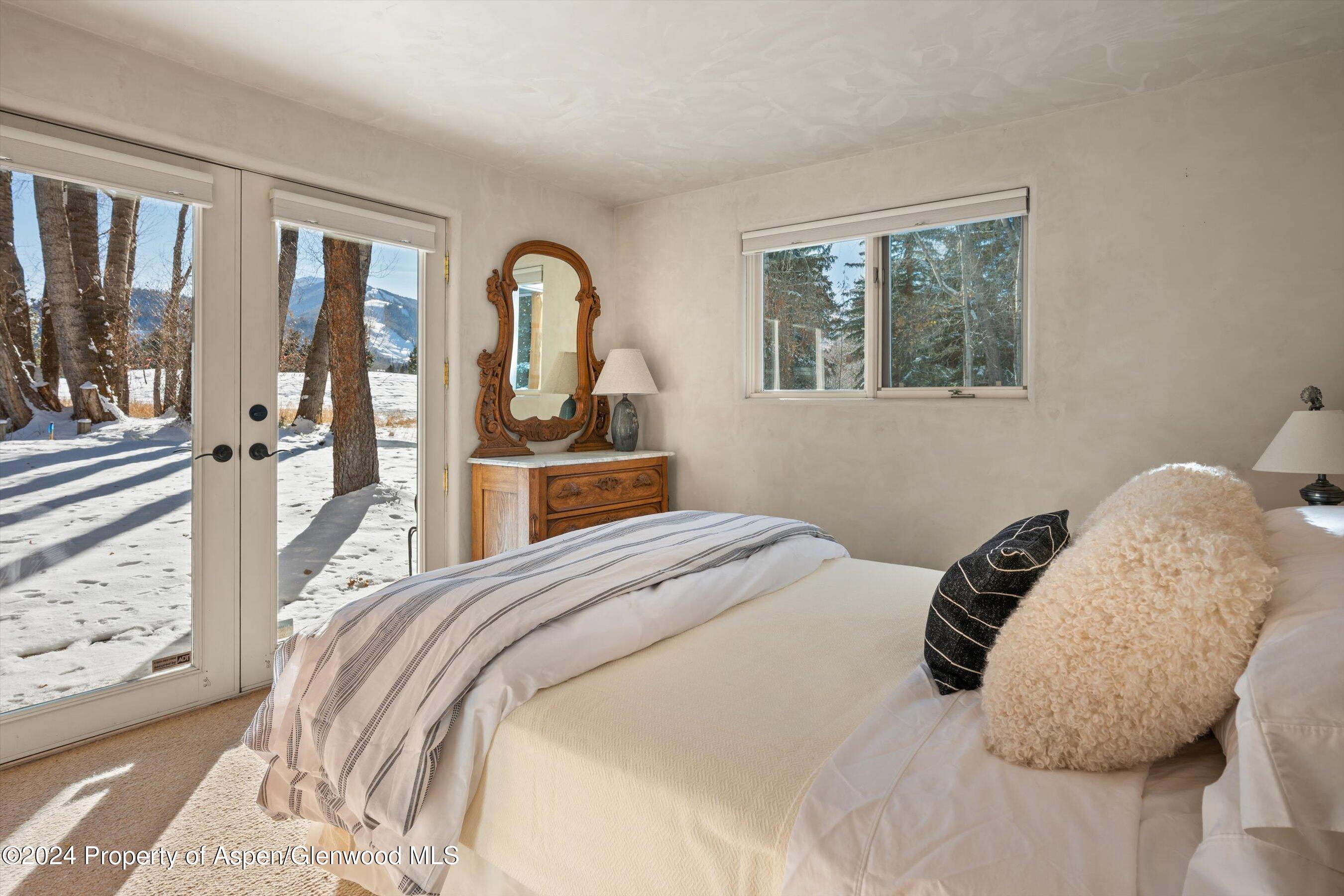 825 Cemetery Lane, 2