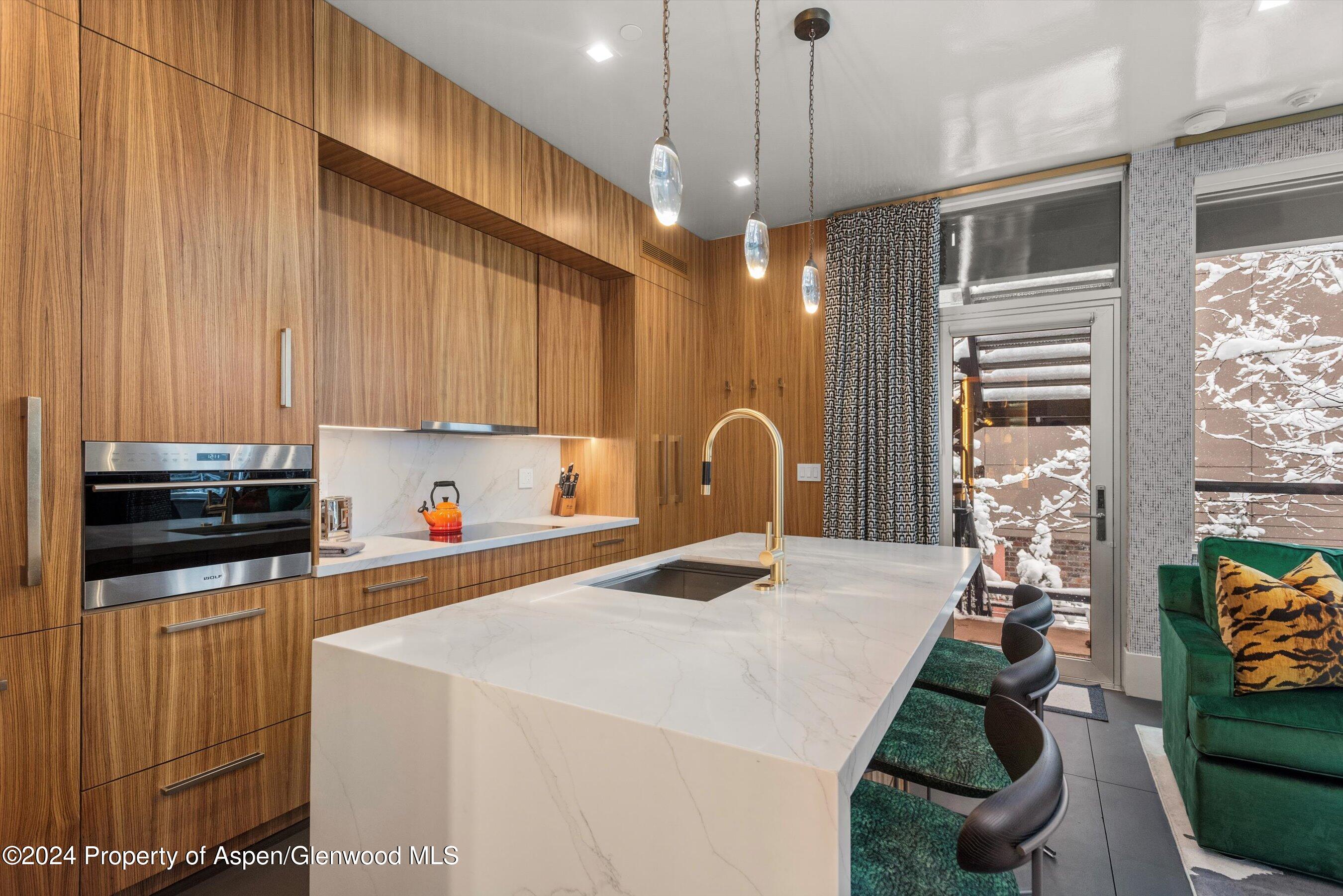 434 E Main Street 203