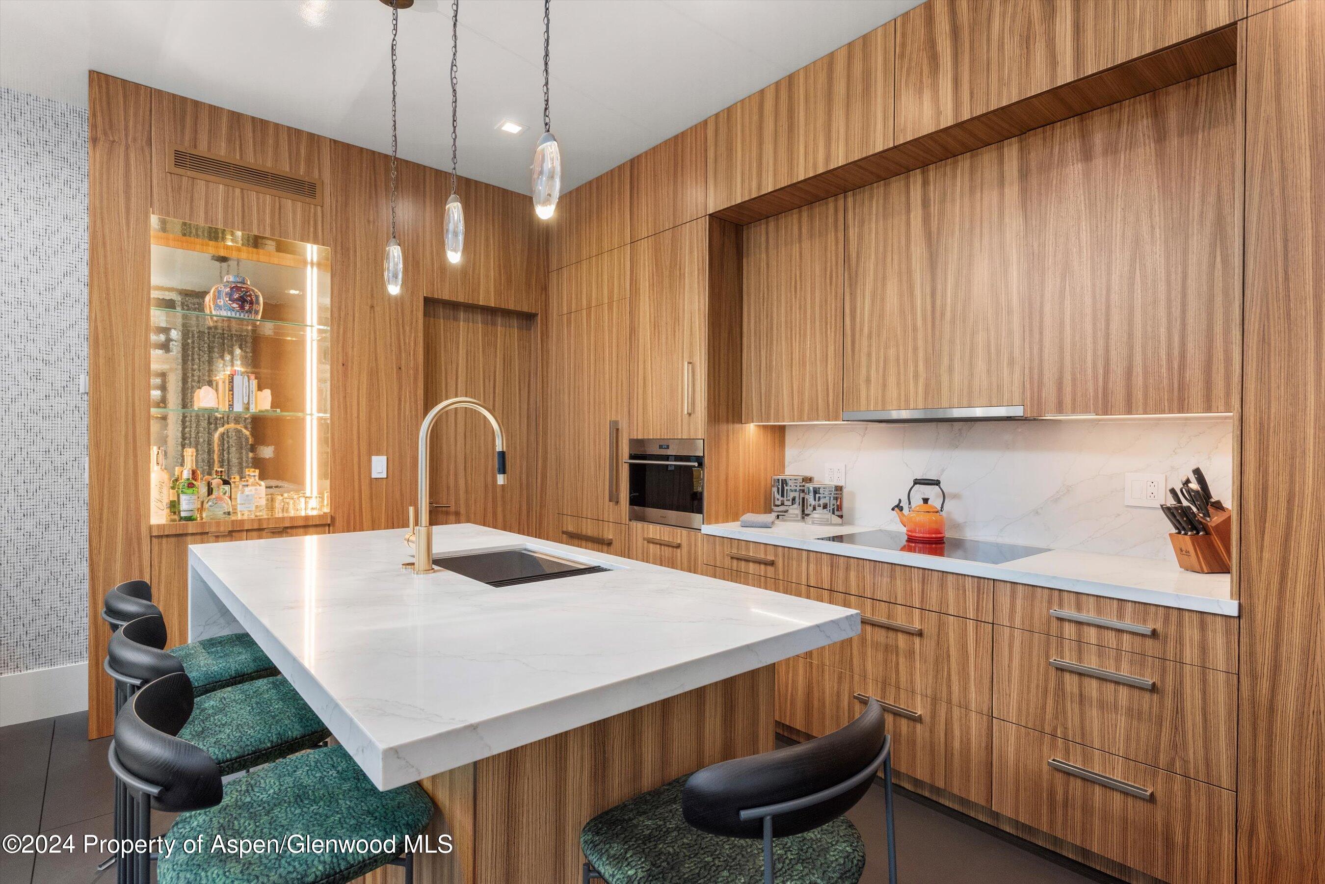 434 E Main Street 203