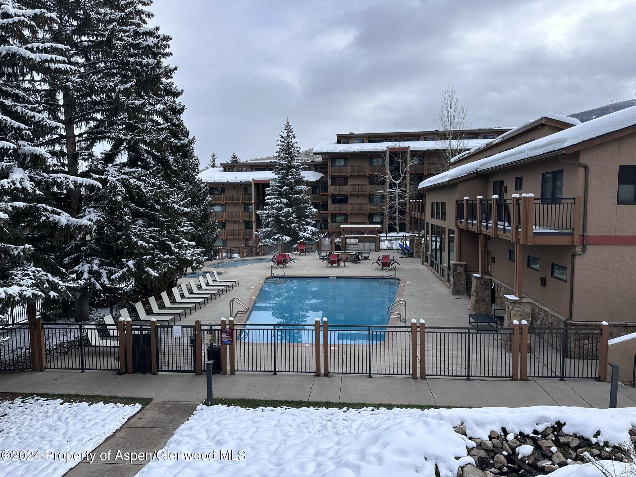 300 Carriage Way, 510