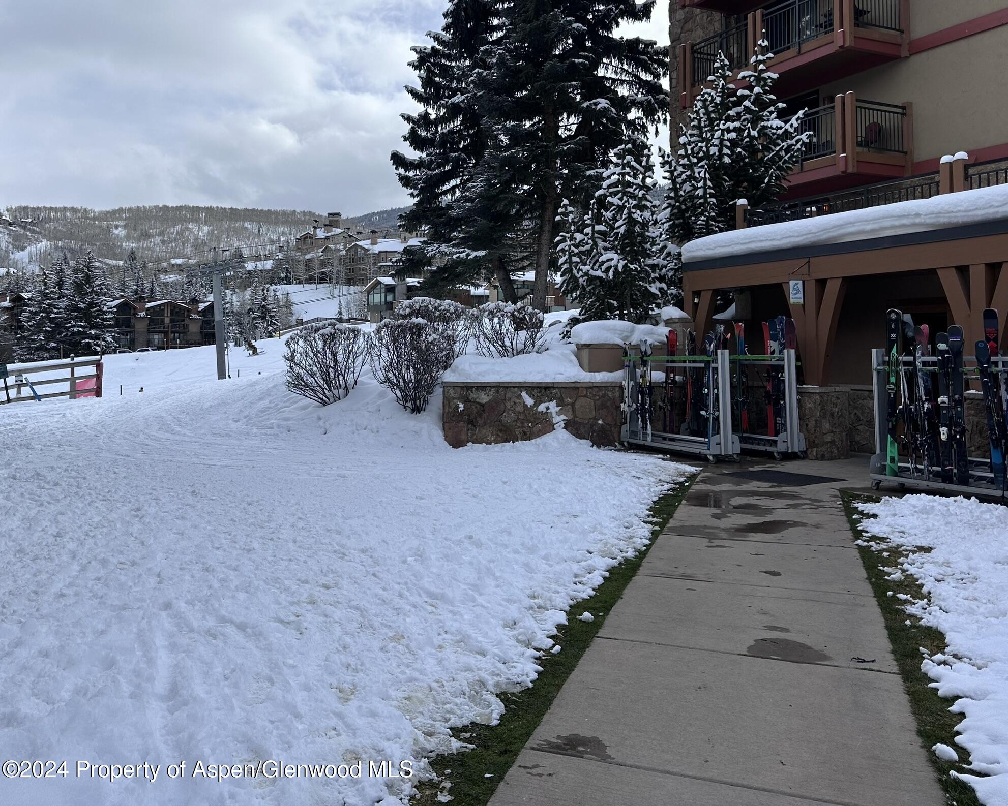 300 Carriage Way, 510