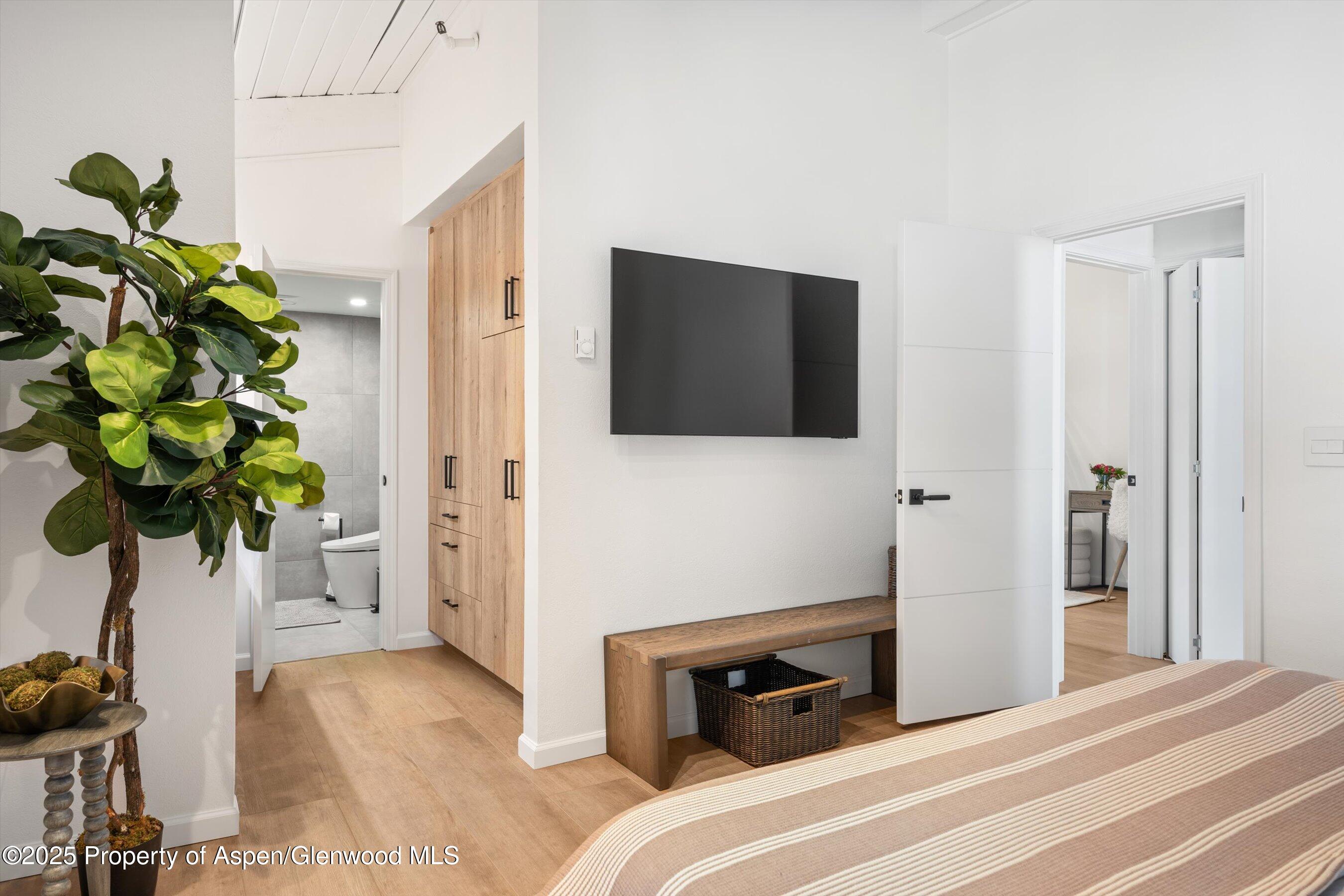 360 Wood Road, 301