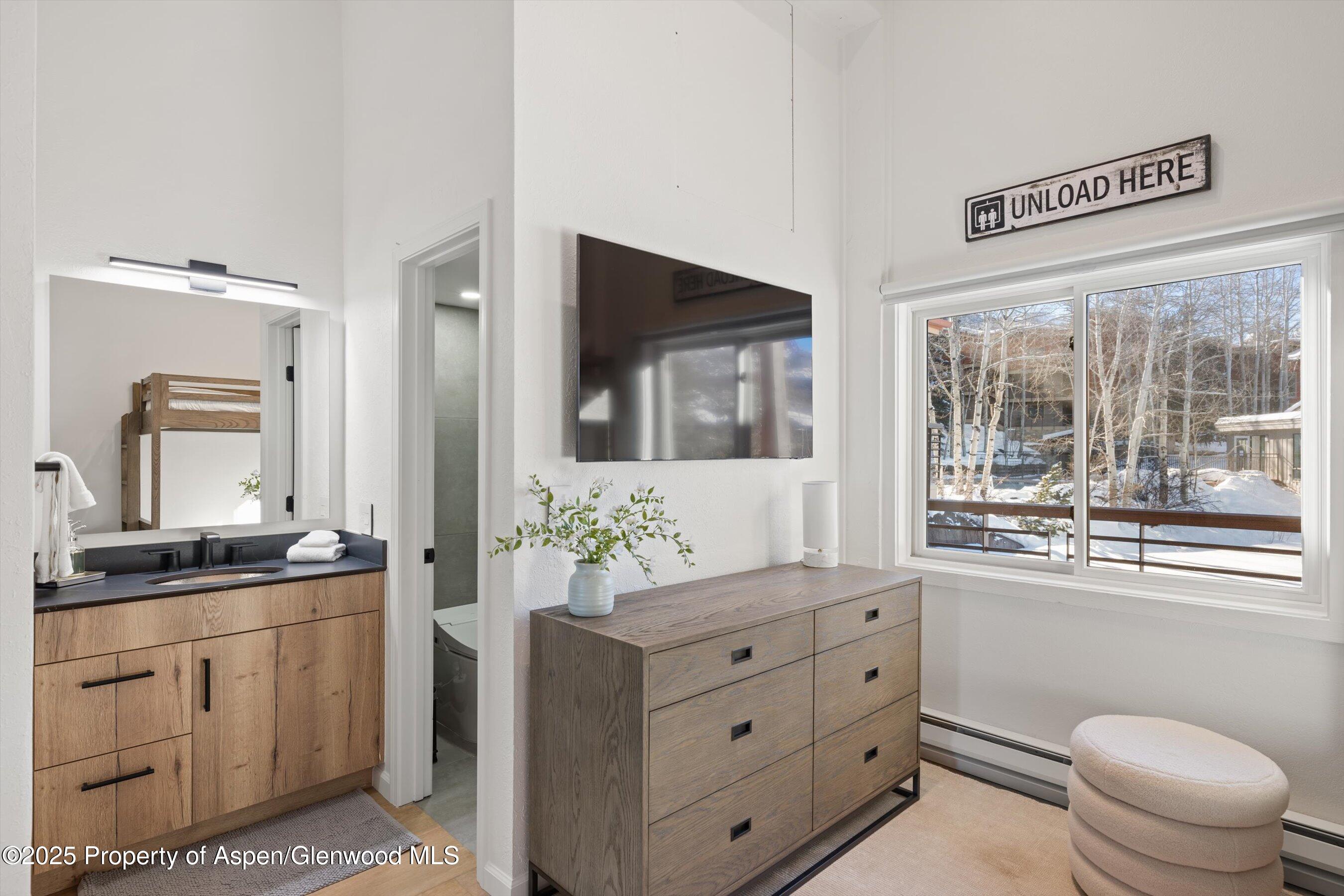 360 Wood Road, 301