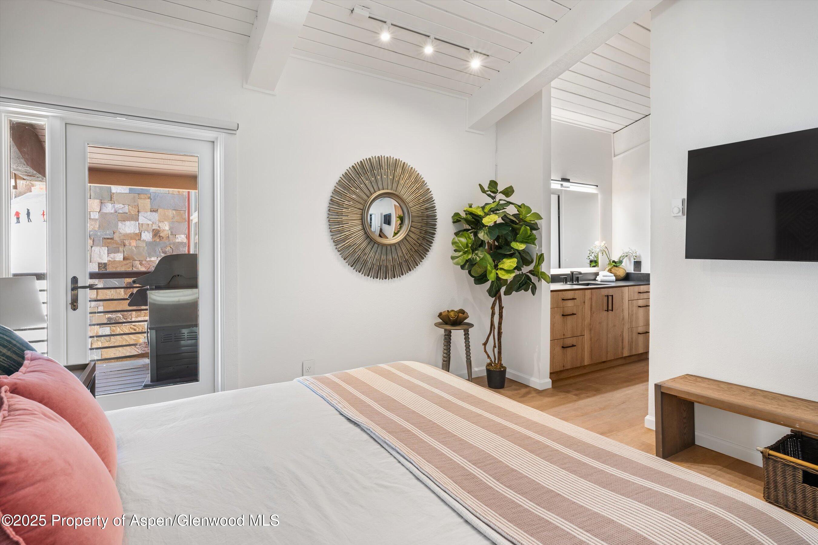 360 Wood Road, 301