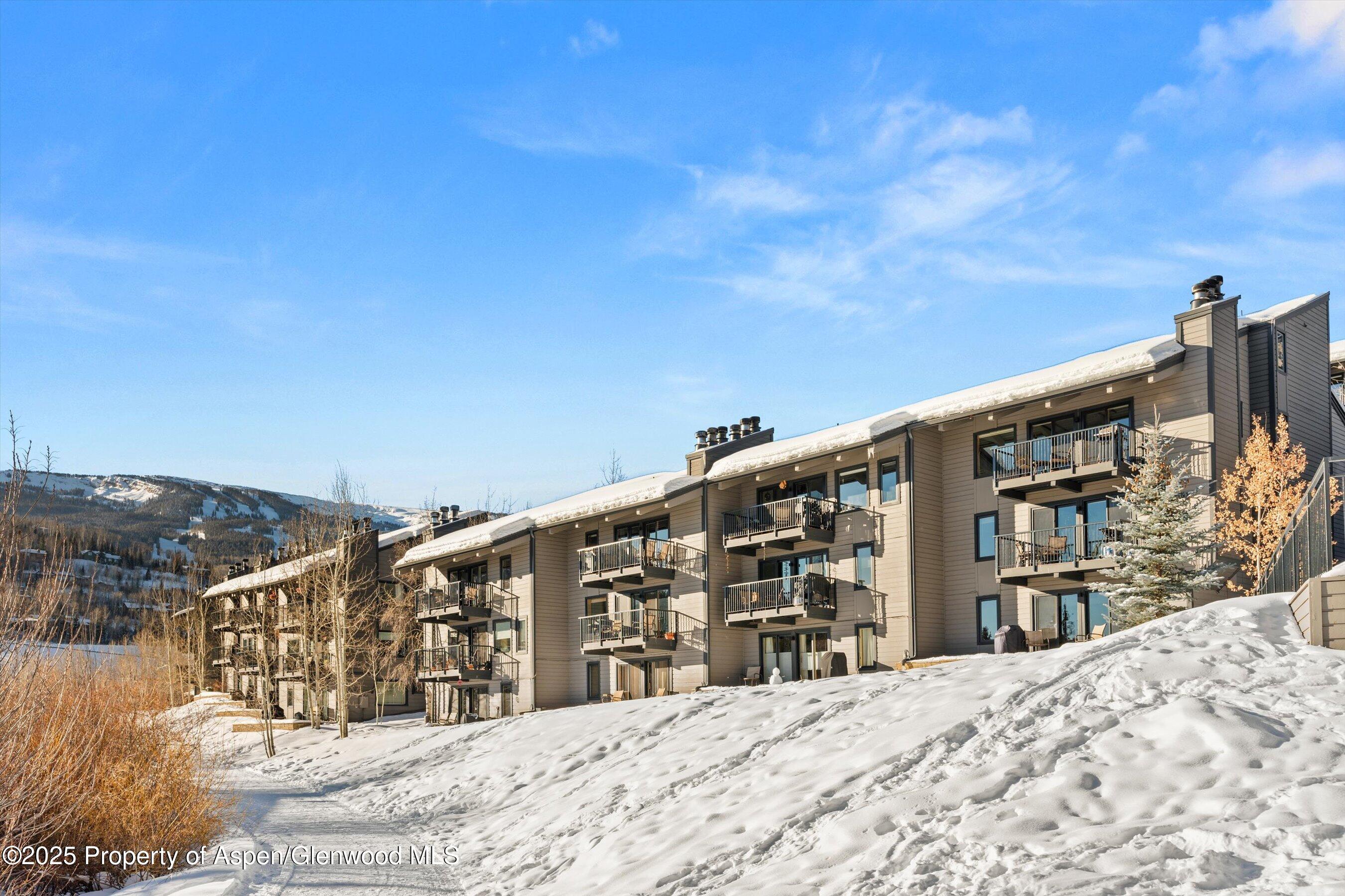 55 Upper Woodbridge Road, Unit H-6