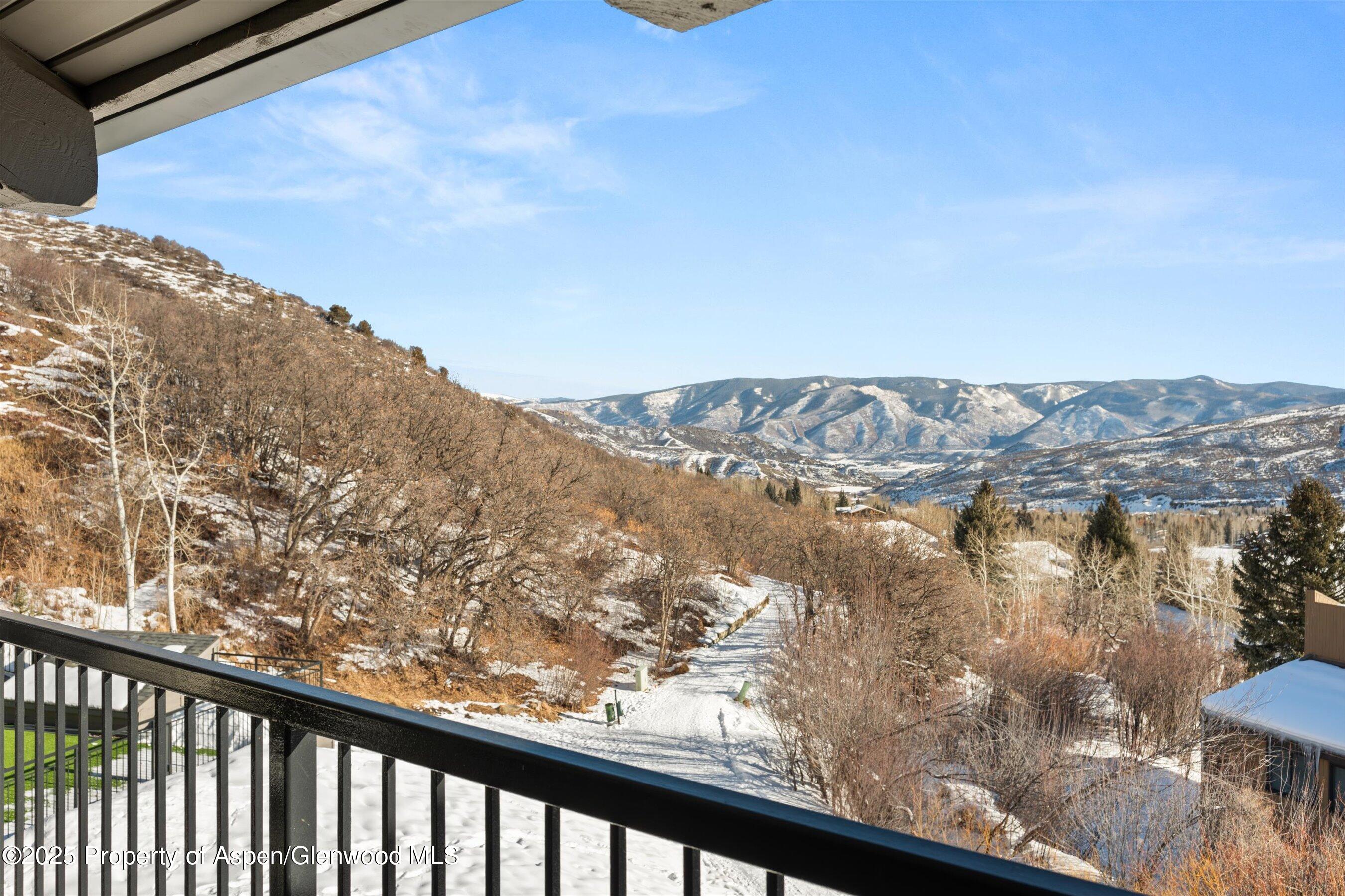 55 Upper Woodbridge Road, Unit H-6