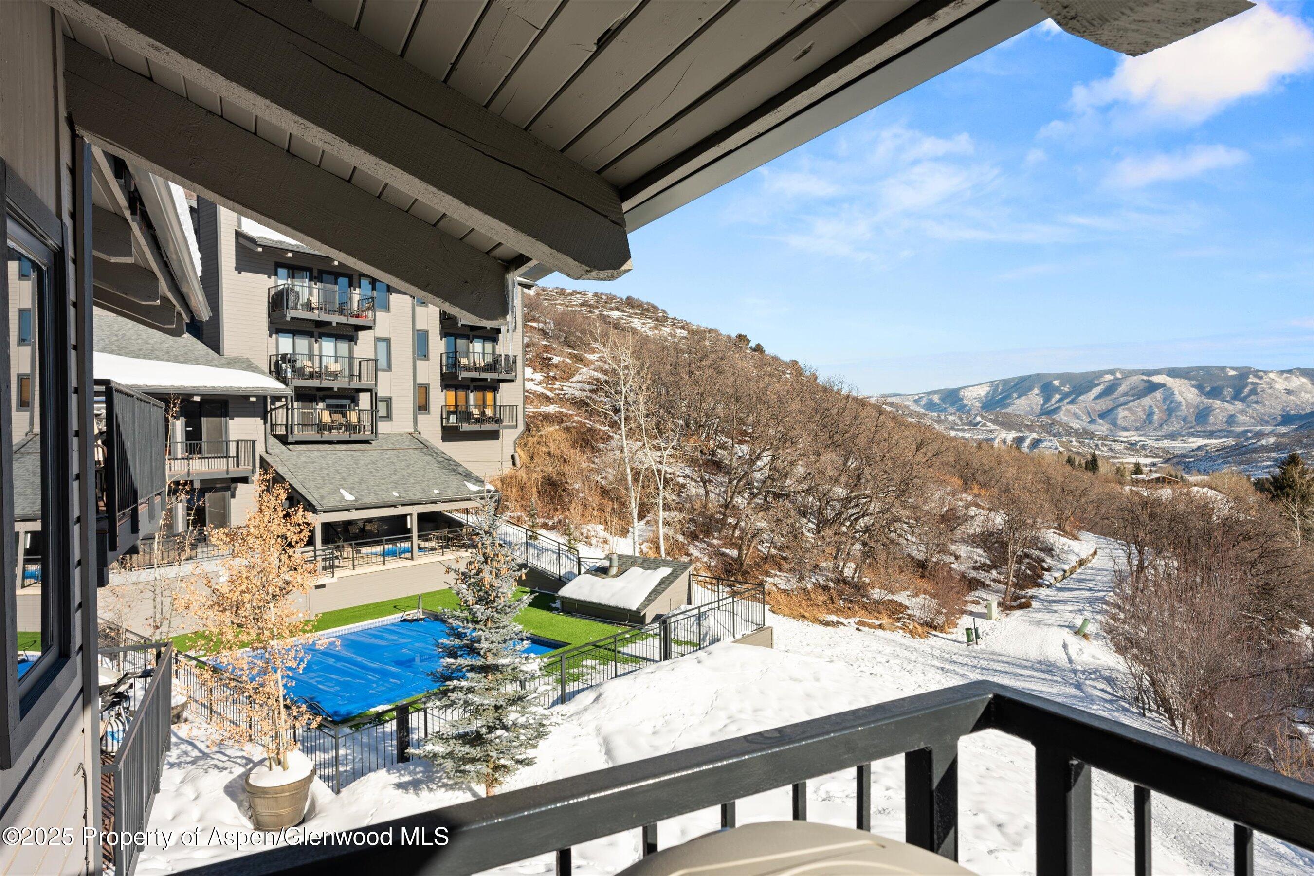 55 Upper Woodbridge Road, Unit H-6