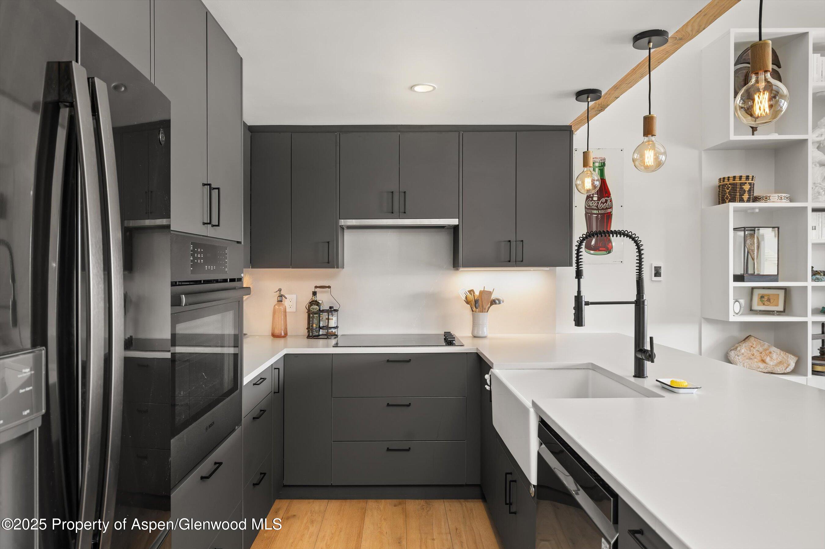 55 Upper Woodbridge Road, Unit H-6