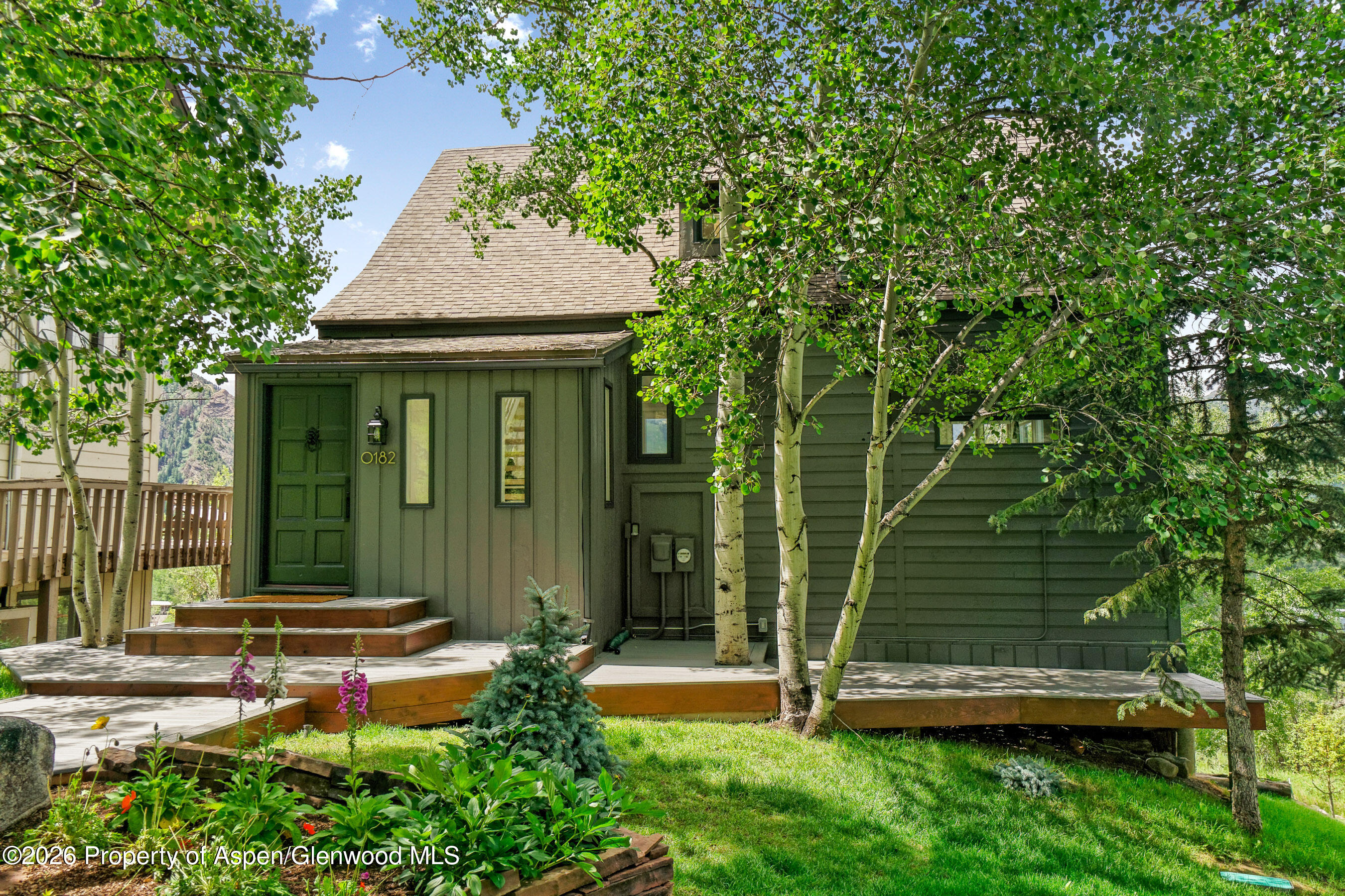 182 Bennett Place