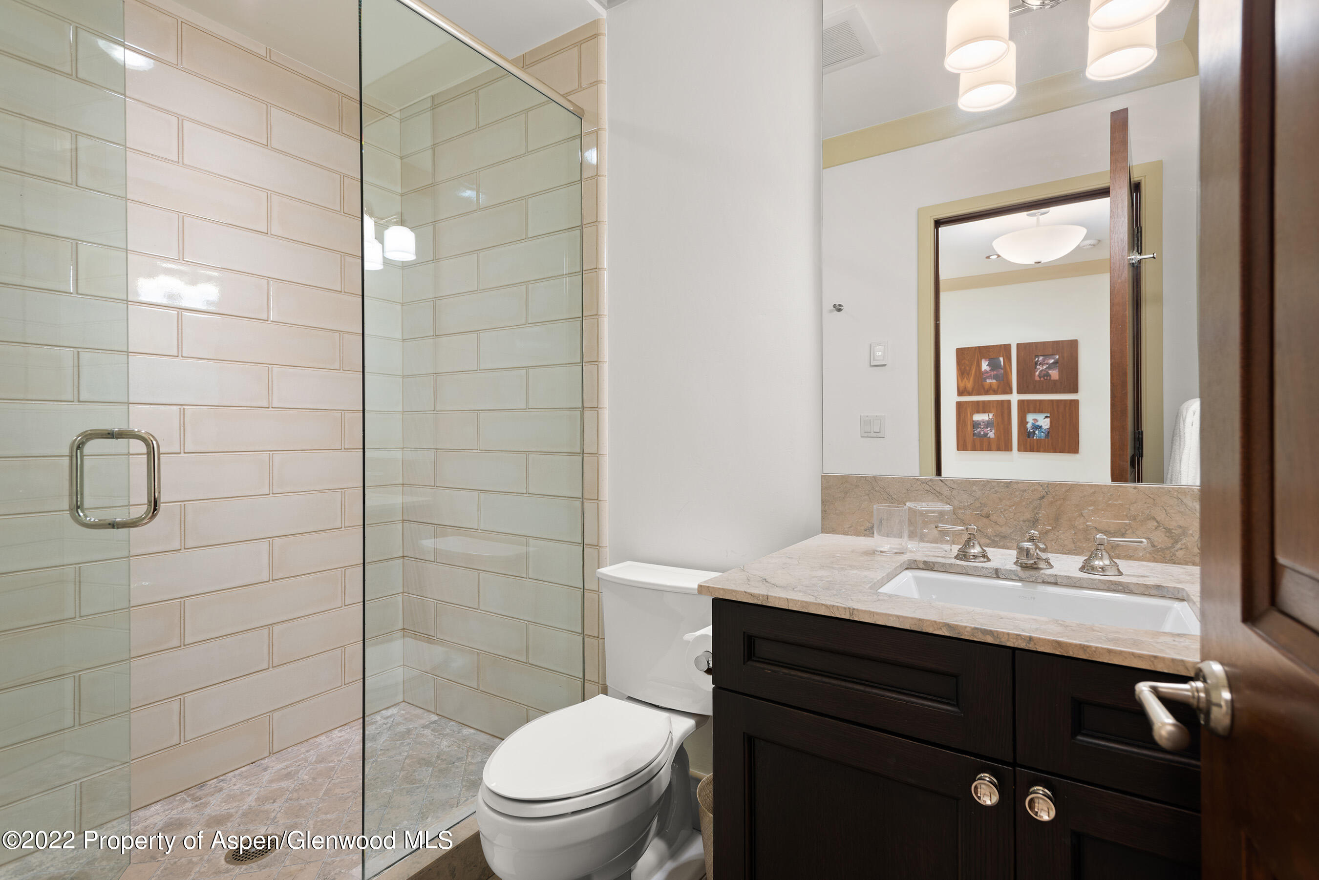 509 W Hopkins Avenue