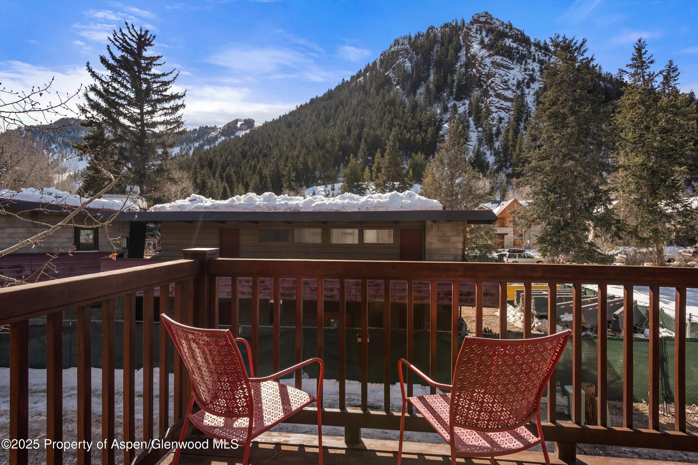 503 W Main Street B202