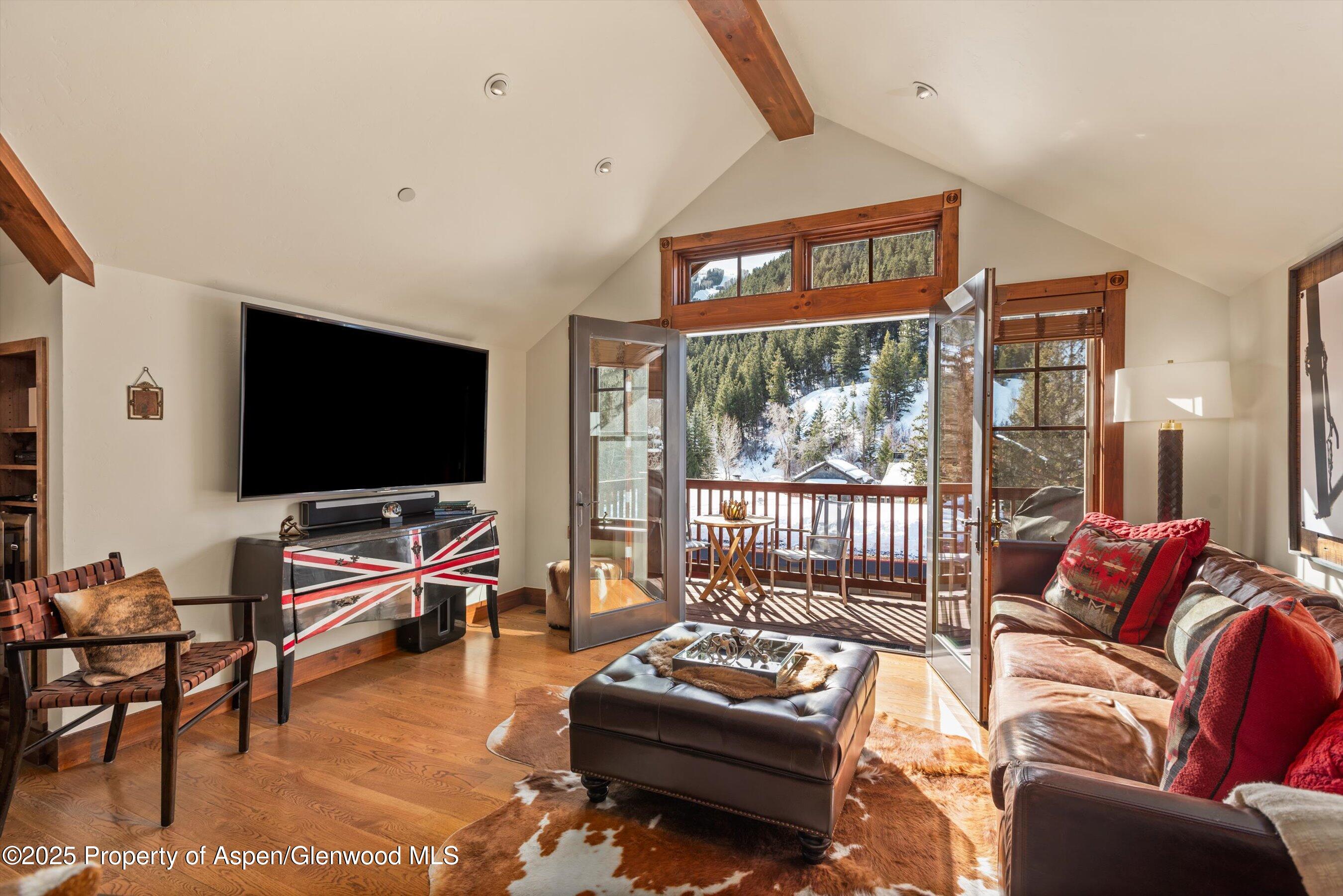 503 W Main Street B202