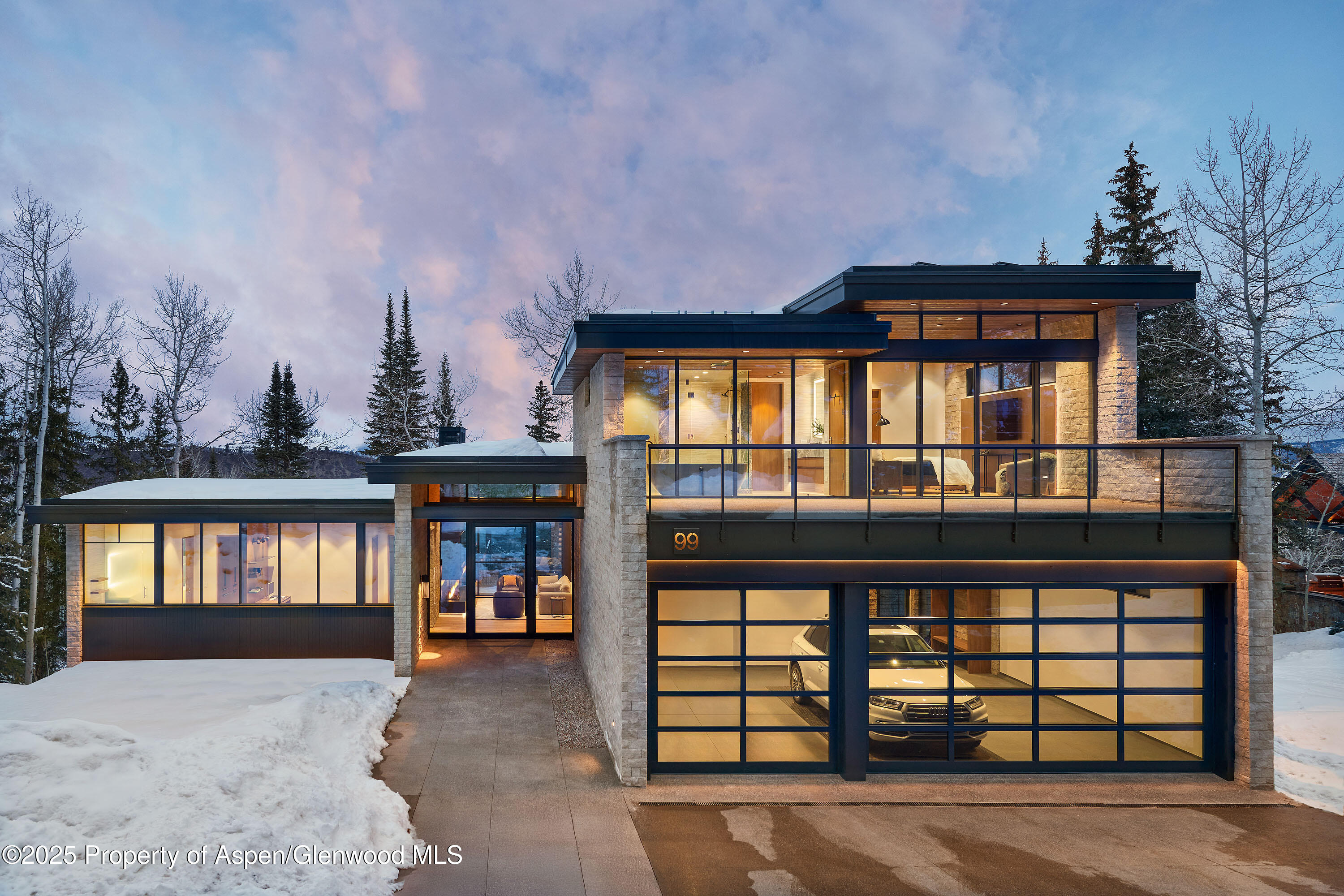 99 Forest Lane
