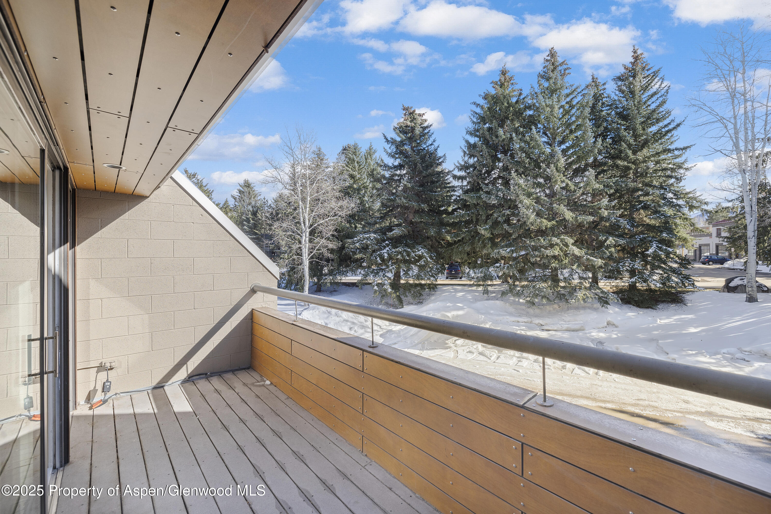 319 AABC, Unit C & D