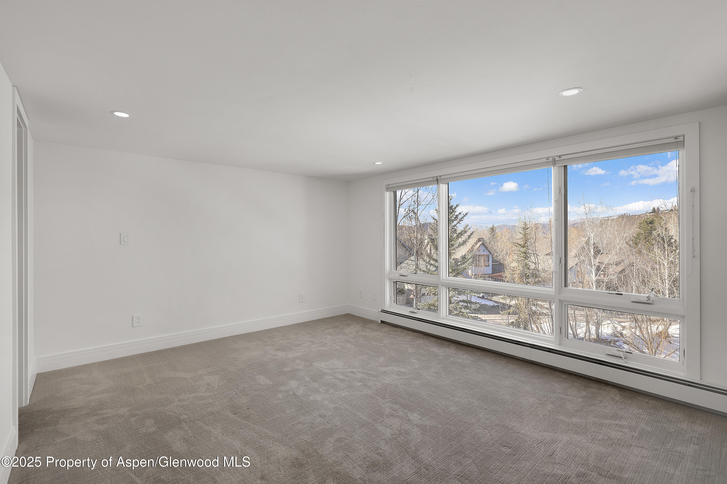 319 AABC, Unit C & D