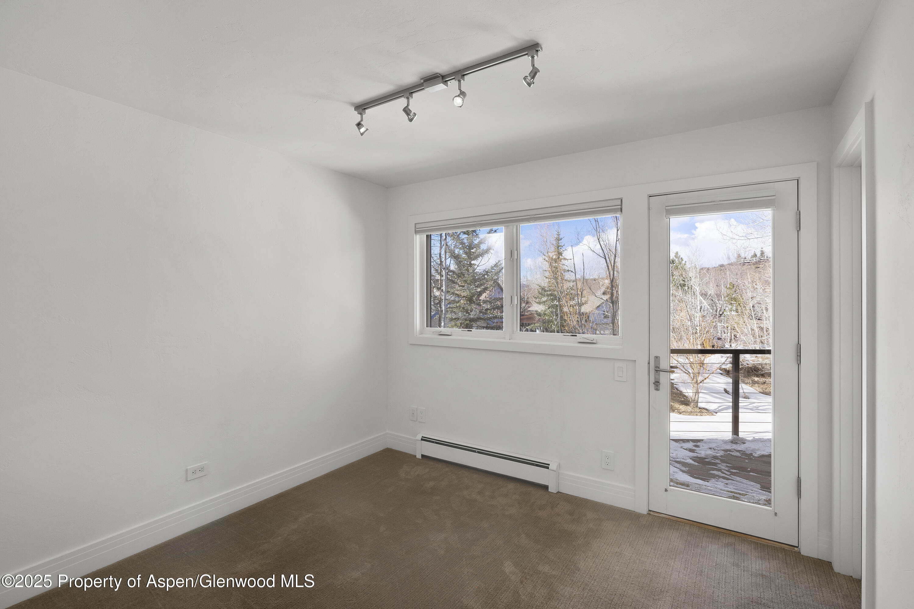 319 AABC, Unit C & D