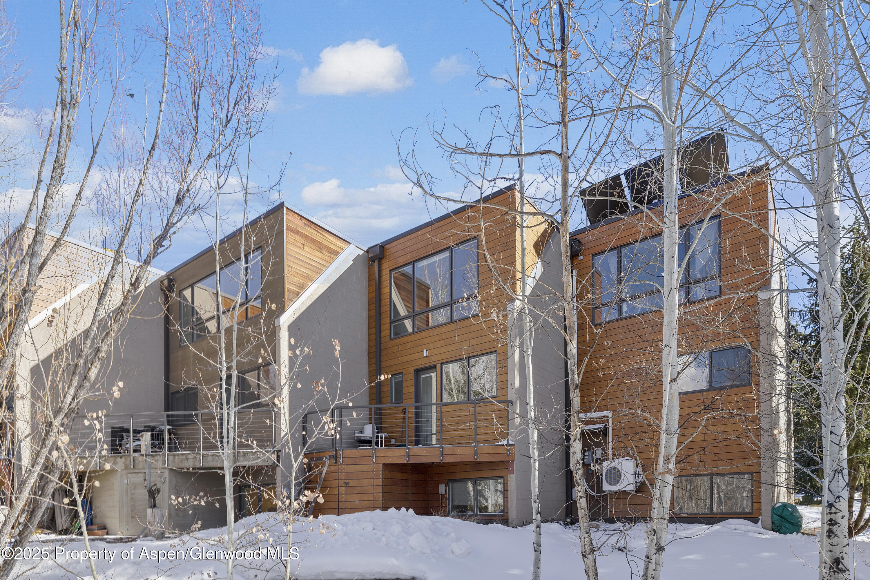 319 AABC, Unit C & D